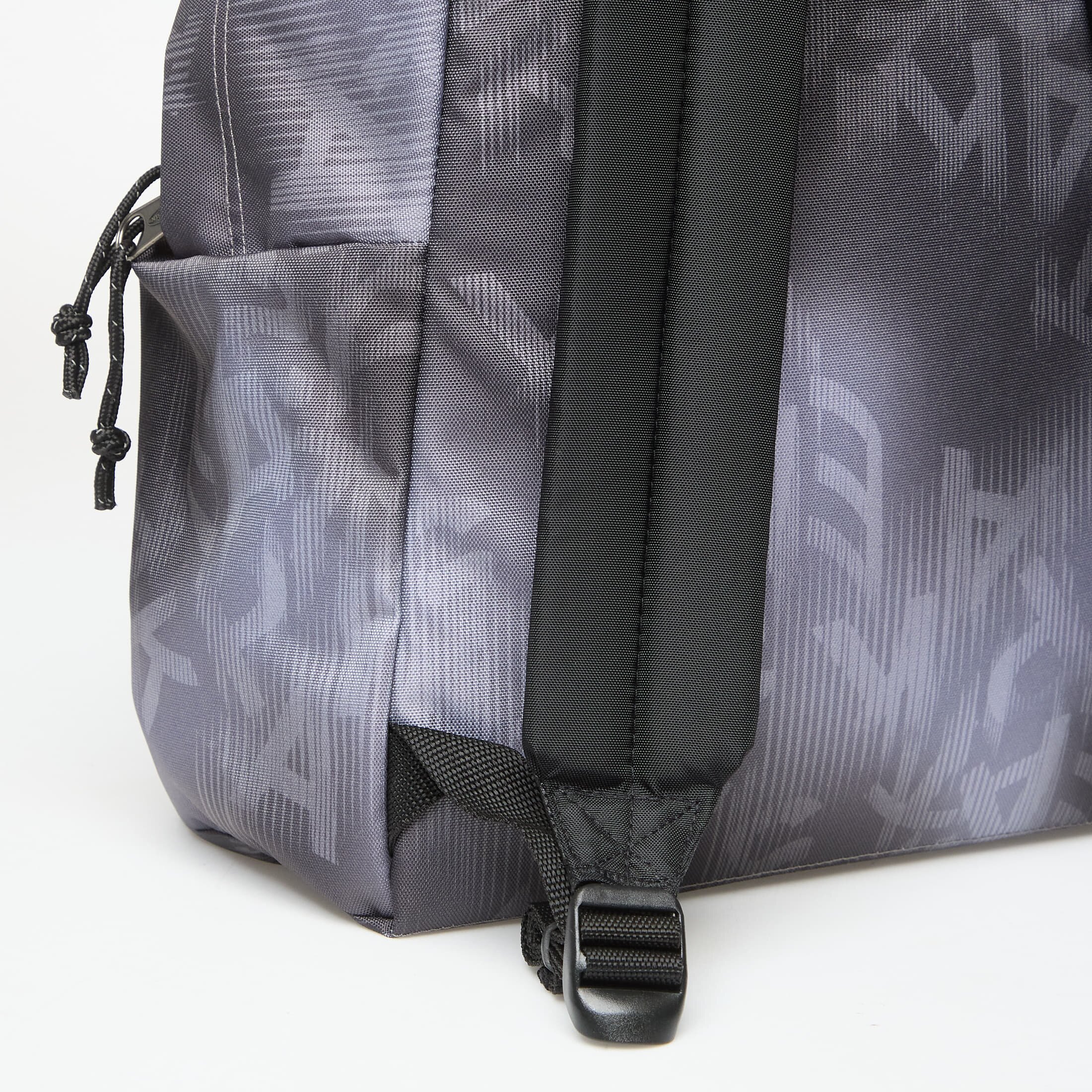 EASTPAK Раница Padded Pak'r Letter Dye Black