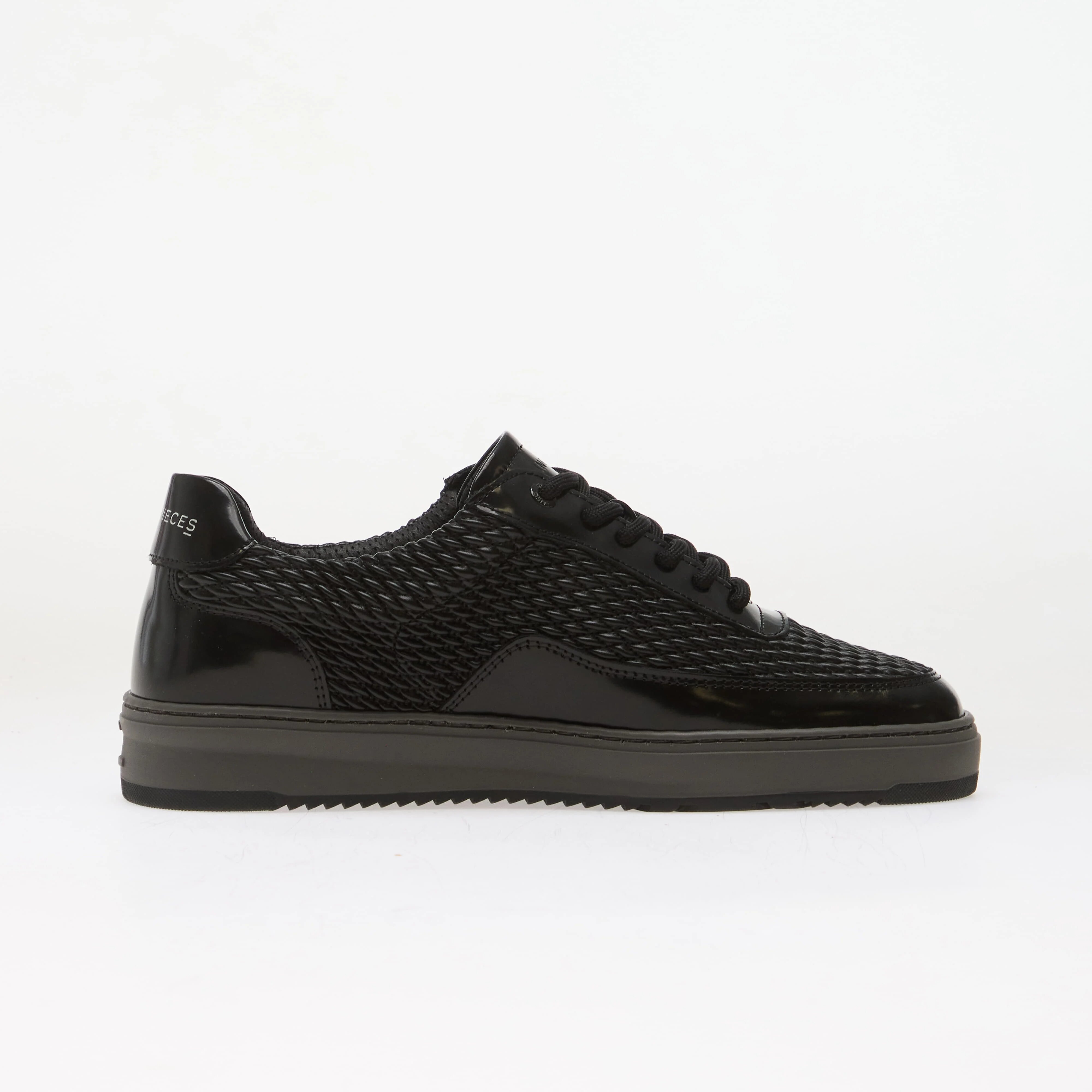 Filling Pieces Сникърси Mondo Reed Black