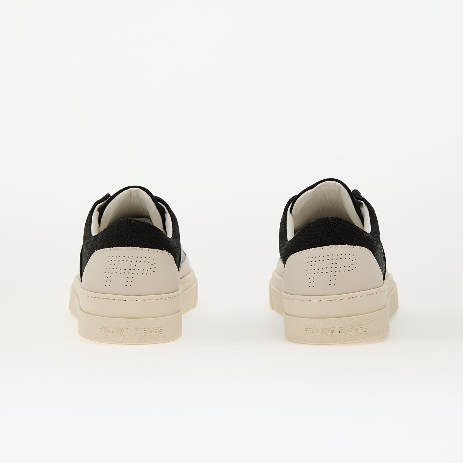 Filling Pieces Сникърси Riviera Low Black