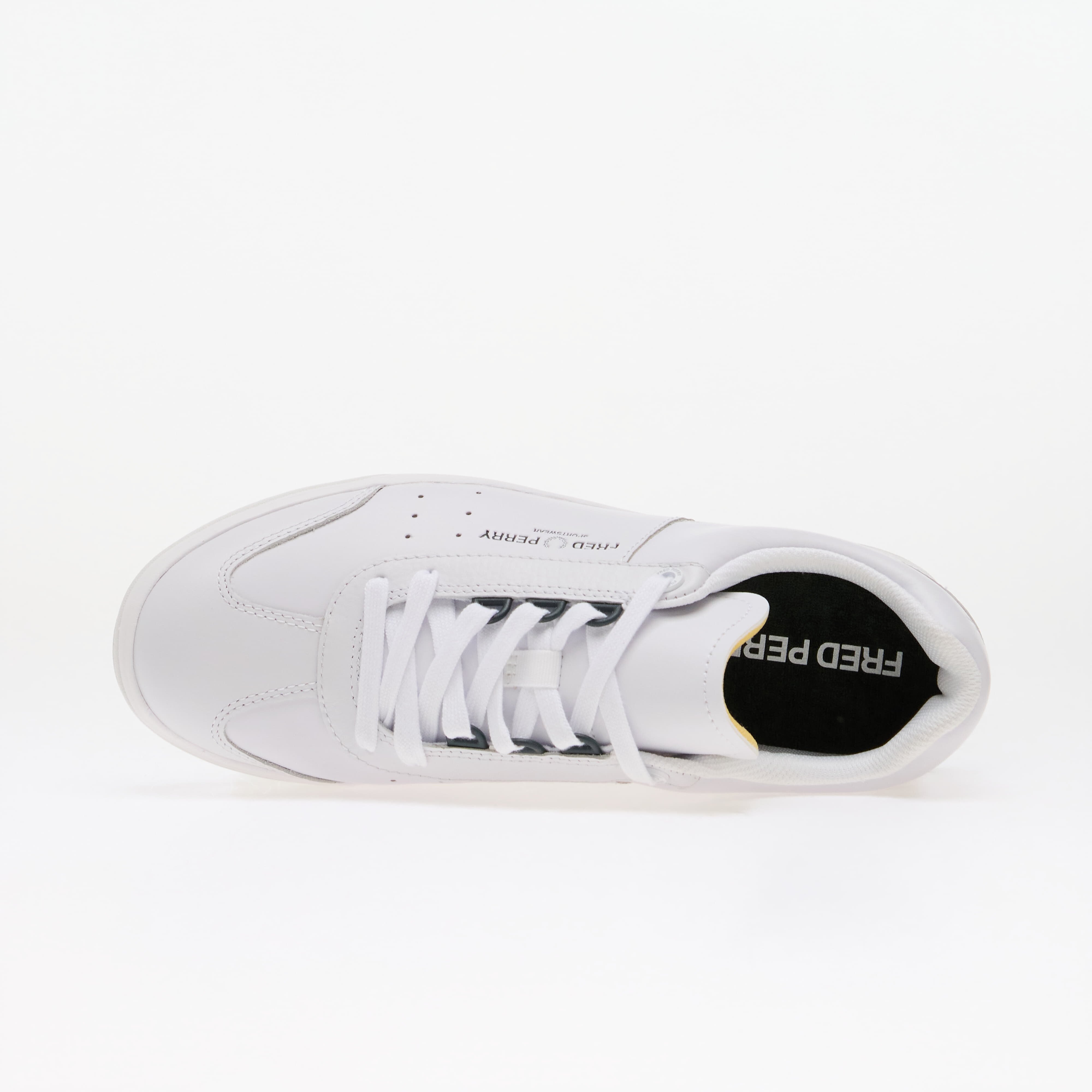 FRED PERRY Сникърси B302 Leather White