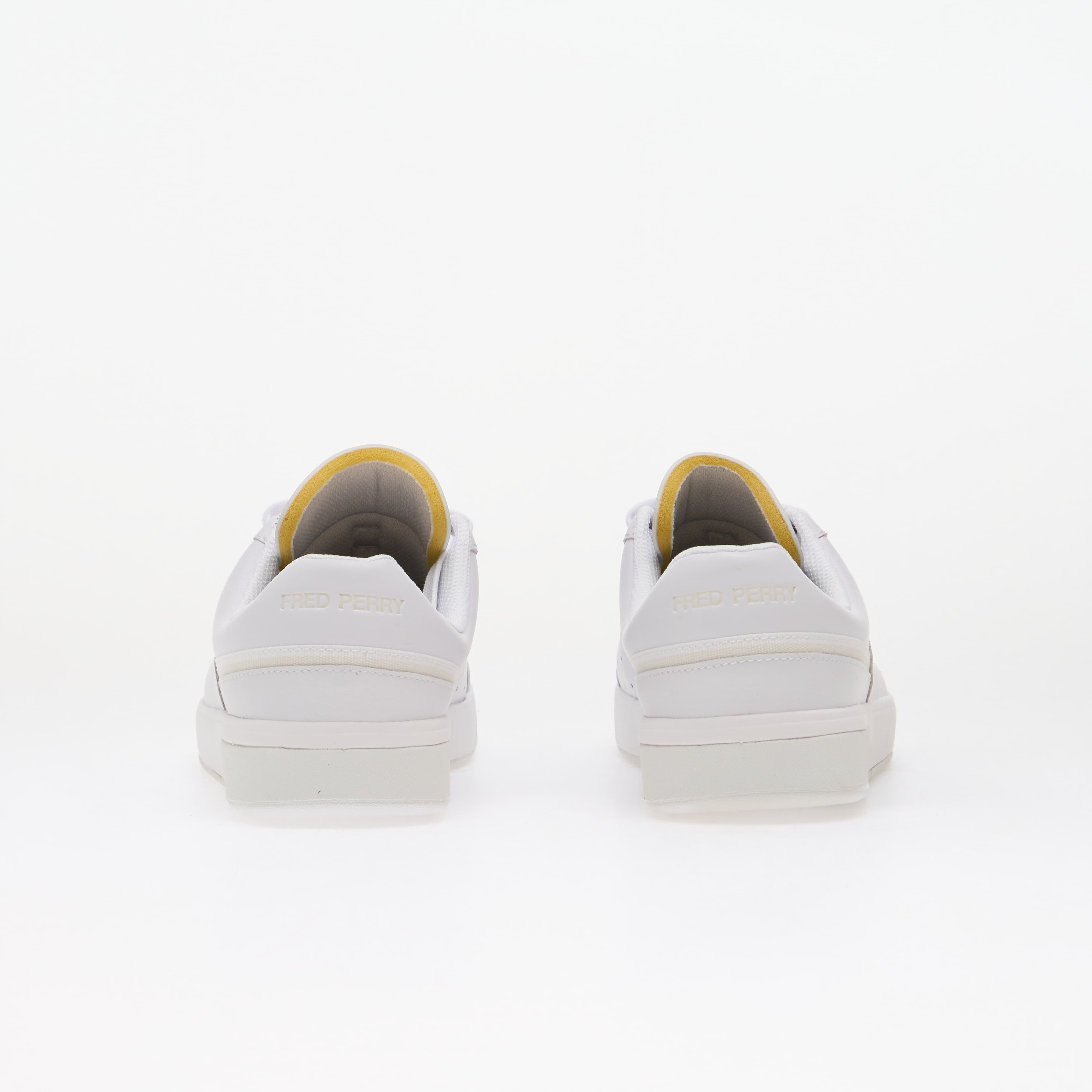 FRED PERRY Сникърси B302 Leather White