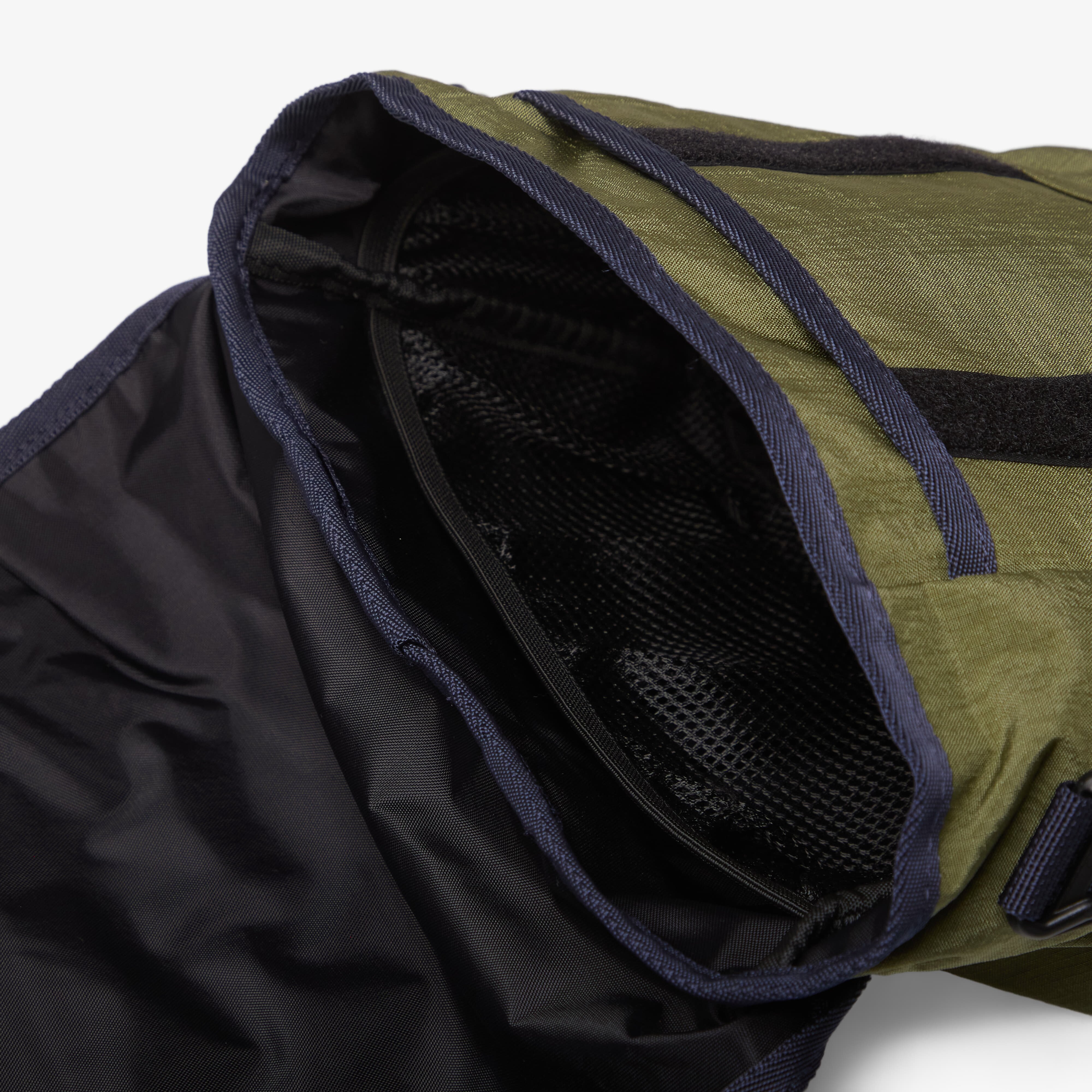 Gramicci Чанта Multi Side Bag Olive