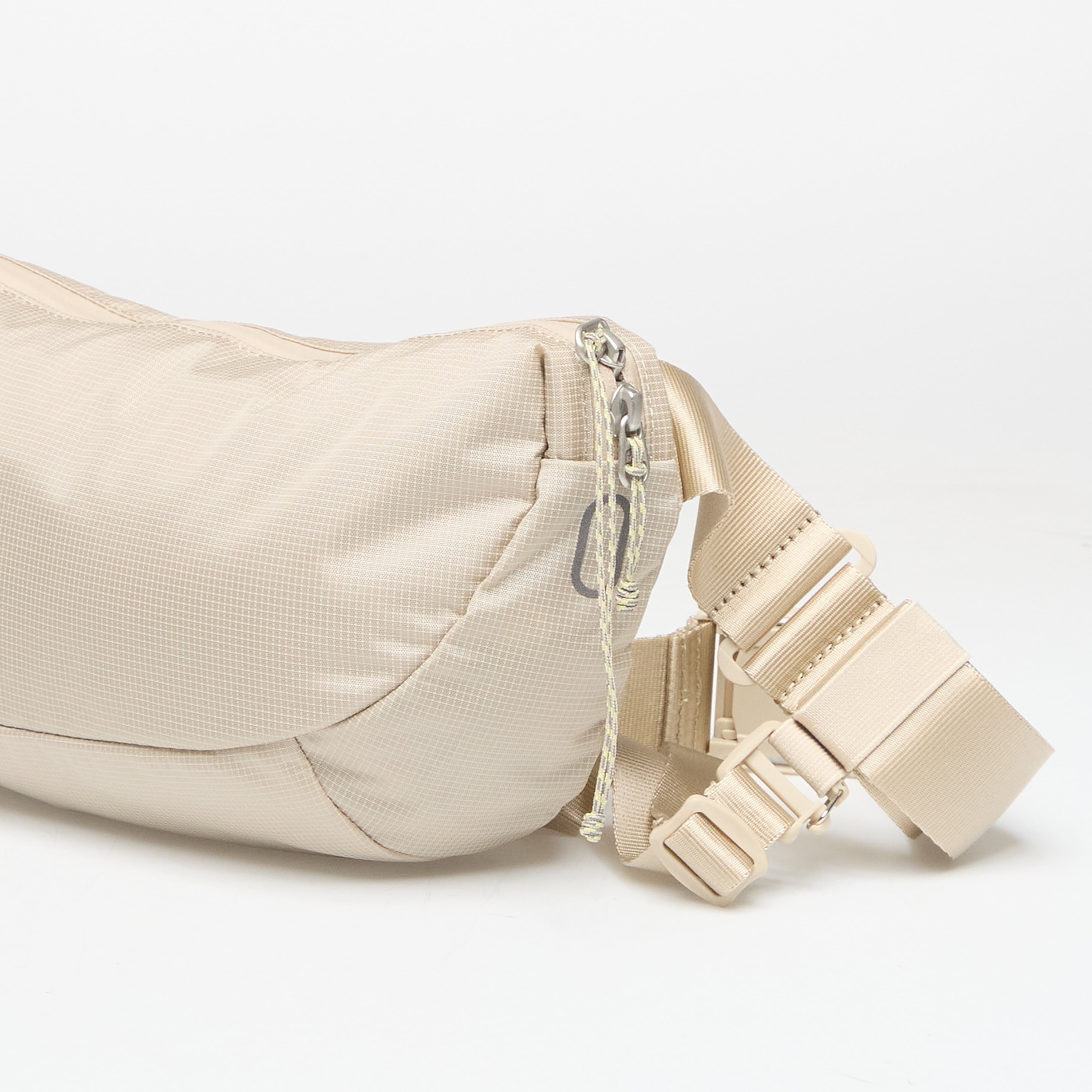 Haglöfs Чантичка за кръста Fram 1l Beige