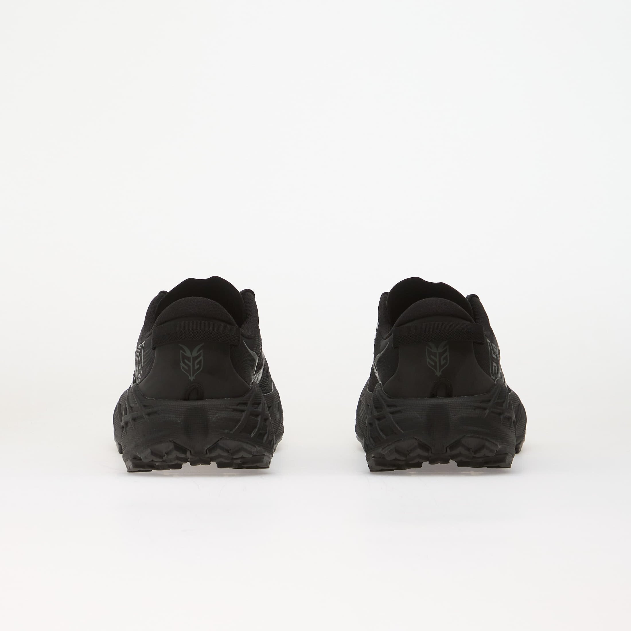 HOKA® Сникърси M Speedgoat 7 Black/ Outer Orbit