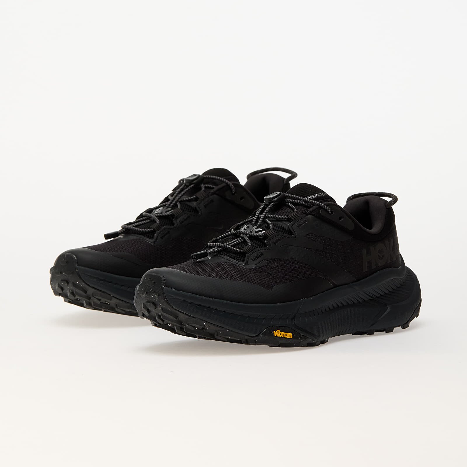 HOKA® Сникърси M Transport GTX Black/Black
