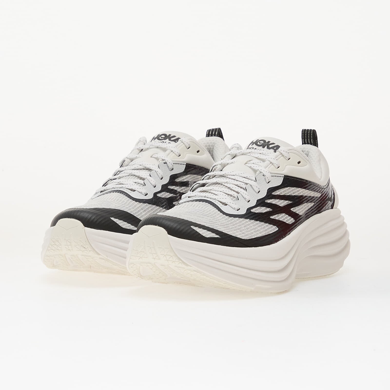 HOKA® Сникърси U Bondi 8 Ts Caged - Mtl Frost/ Metallic Black