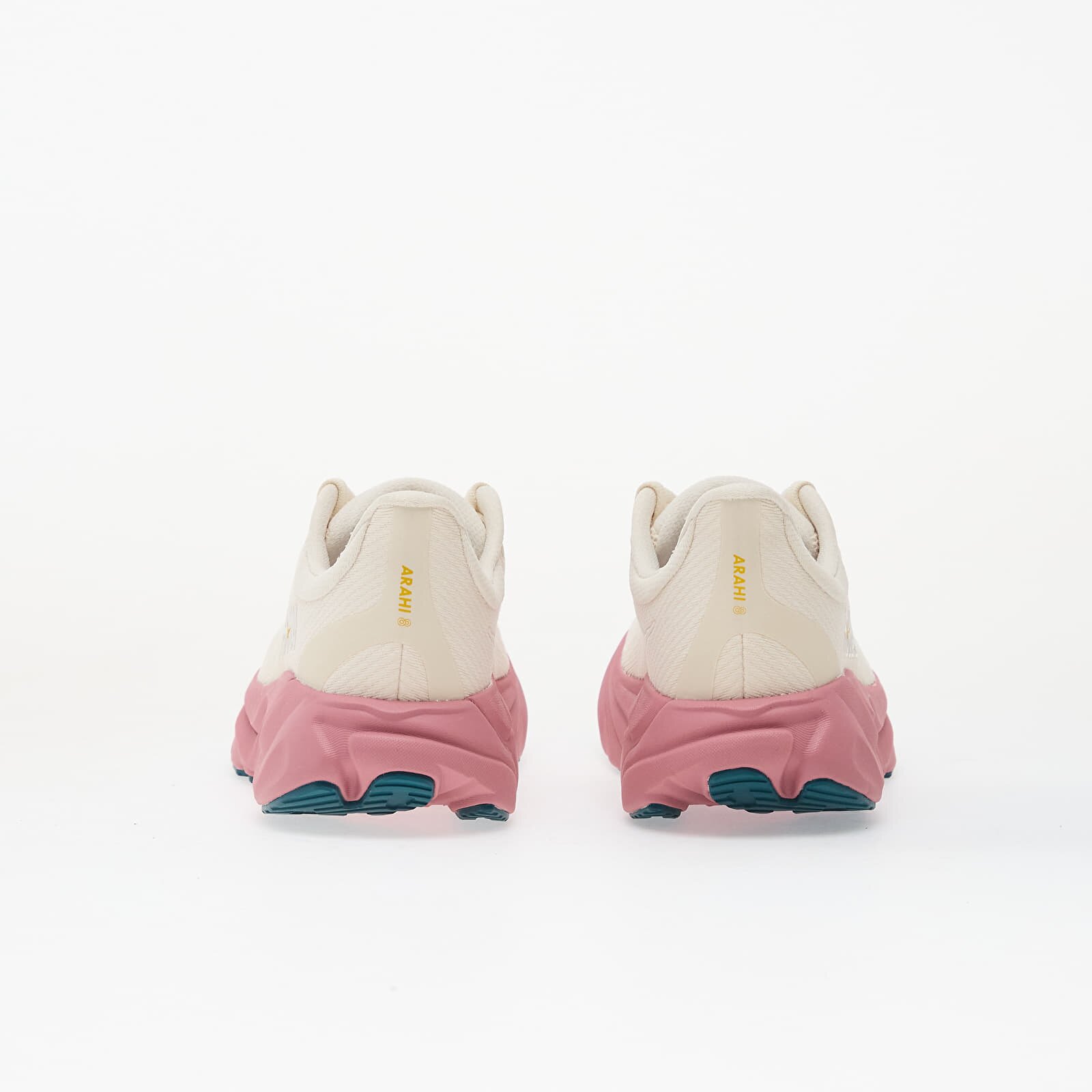 HOKA® Сникърси W Arahi 8 Alabaster/ Lingonberry