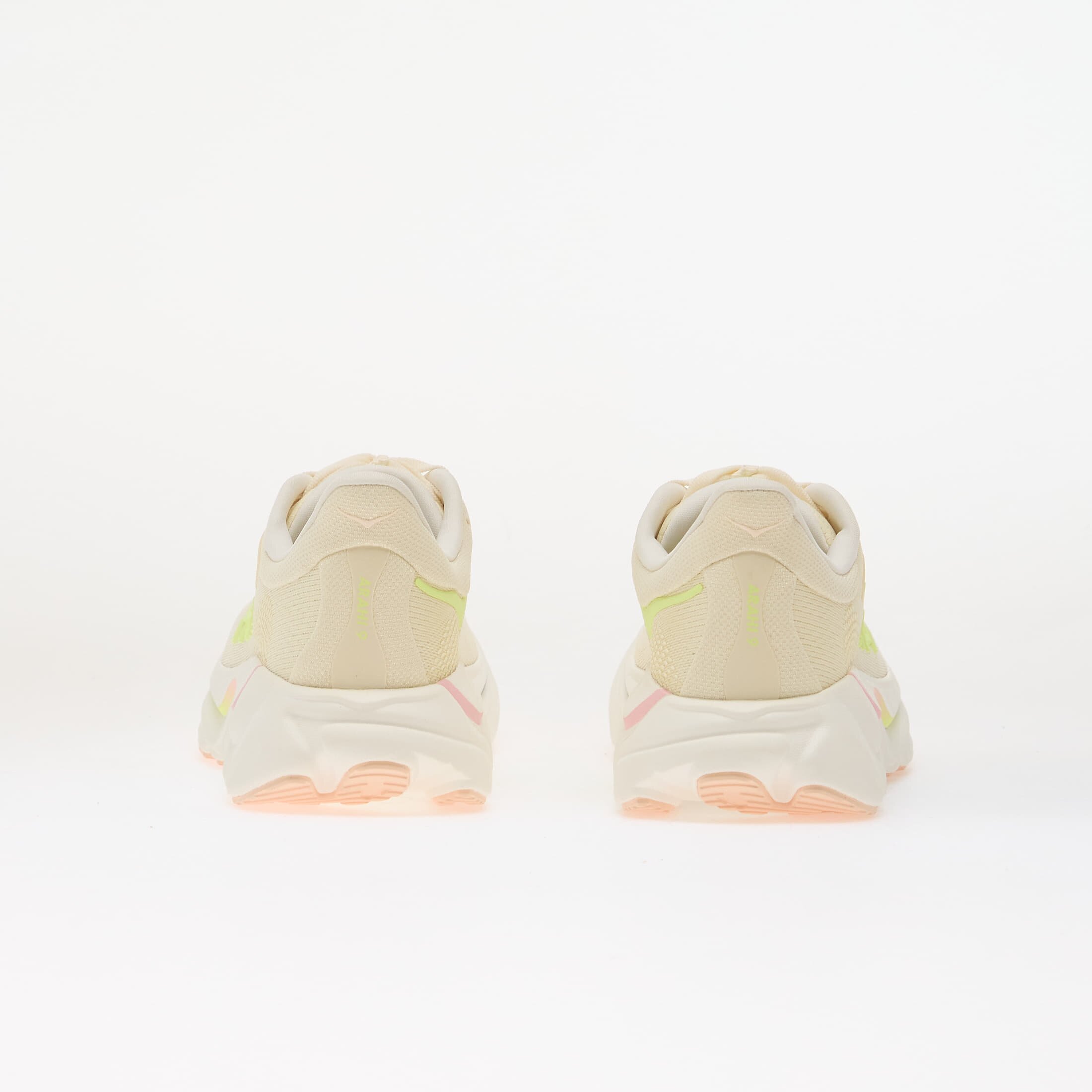 HOKA® Сникърси W Arahi 9 Vintage Yellow/ Alabaster