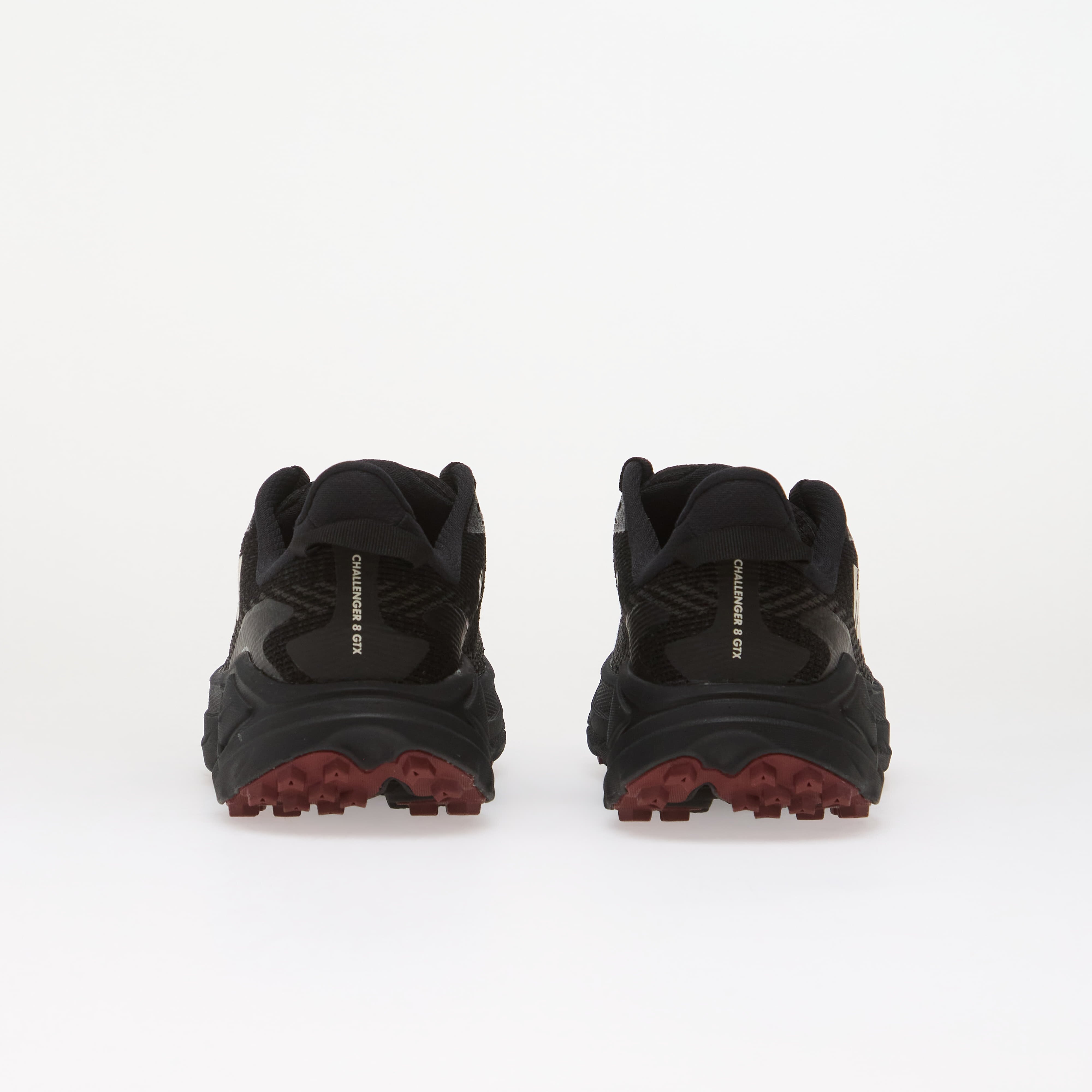 HOKA® Сникърси W Challenger 8 GTX Black/ Varsity Burgundy