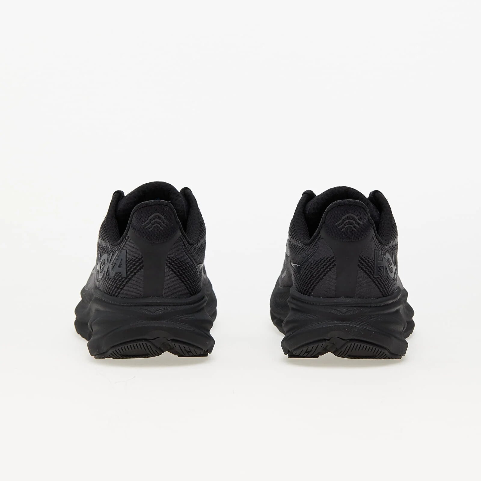 HOKA® Сникърси W Clifton 9 Black/ Black