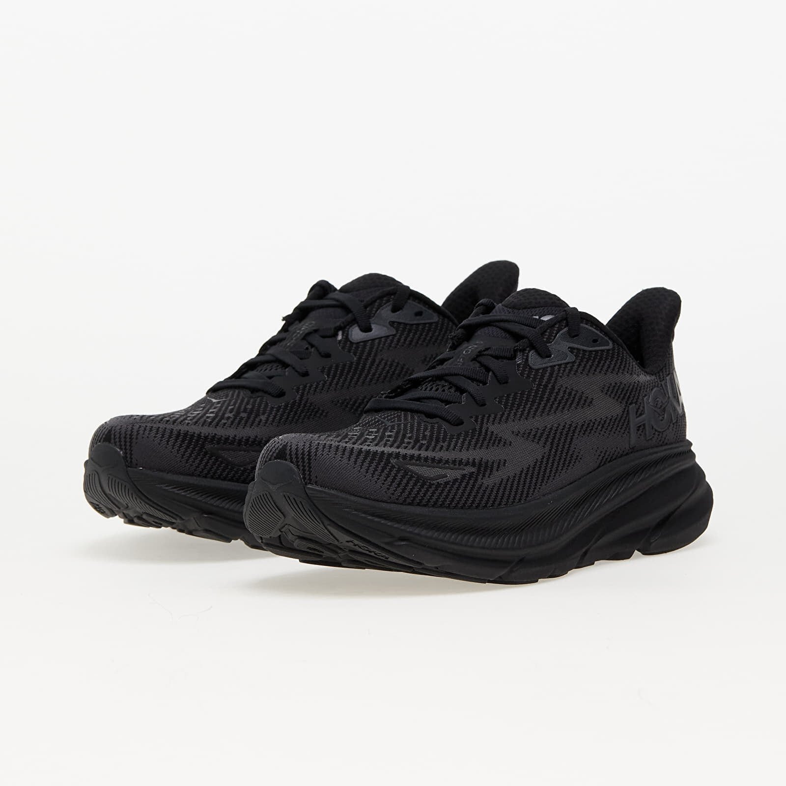 HOKA® Сникърси W Clifton 9 Black/ Black
