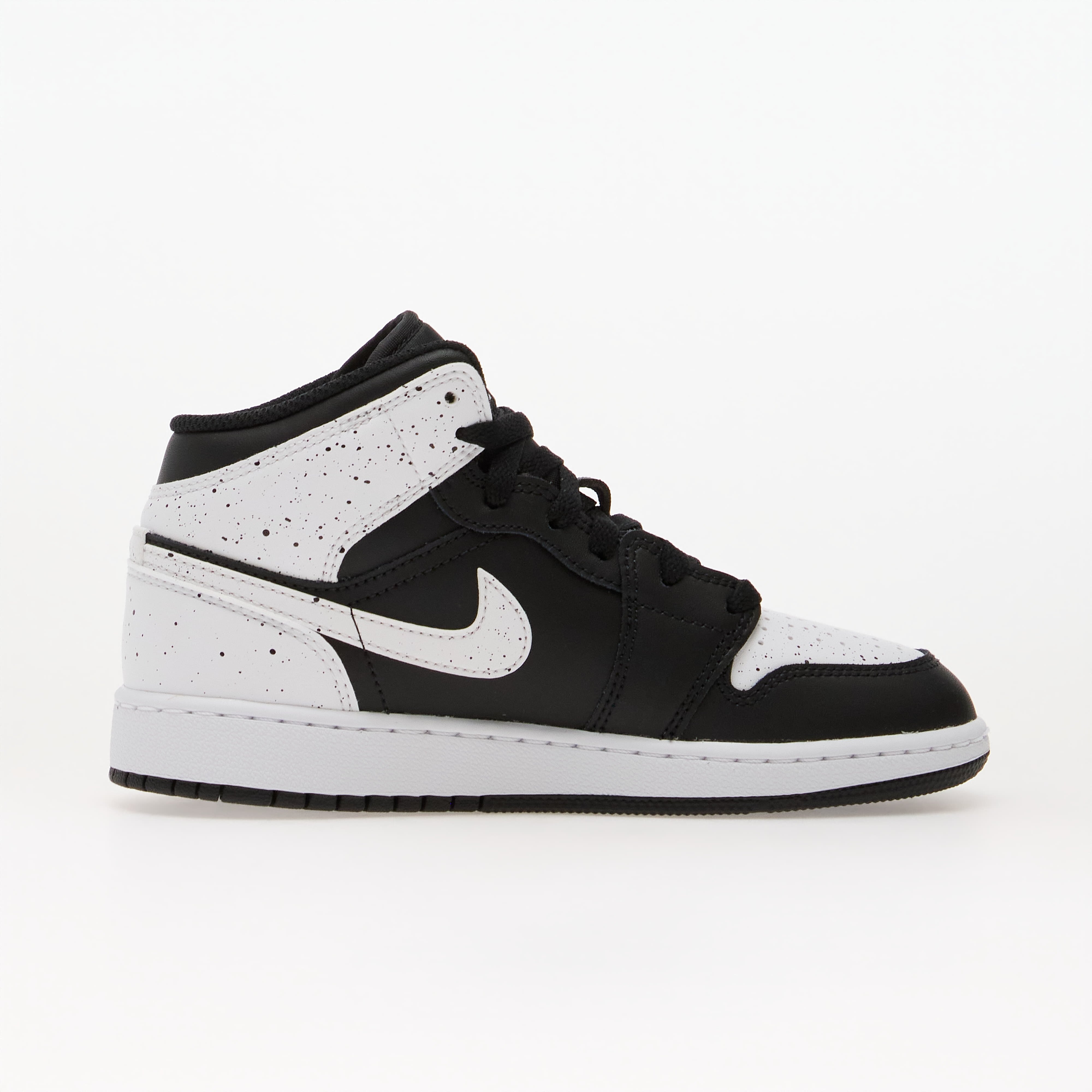 Jordan Air 1 Mid Kids Black/ White-Black
