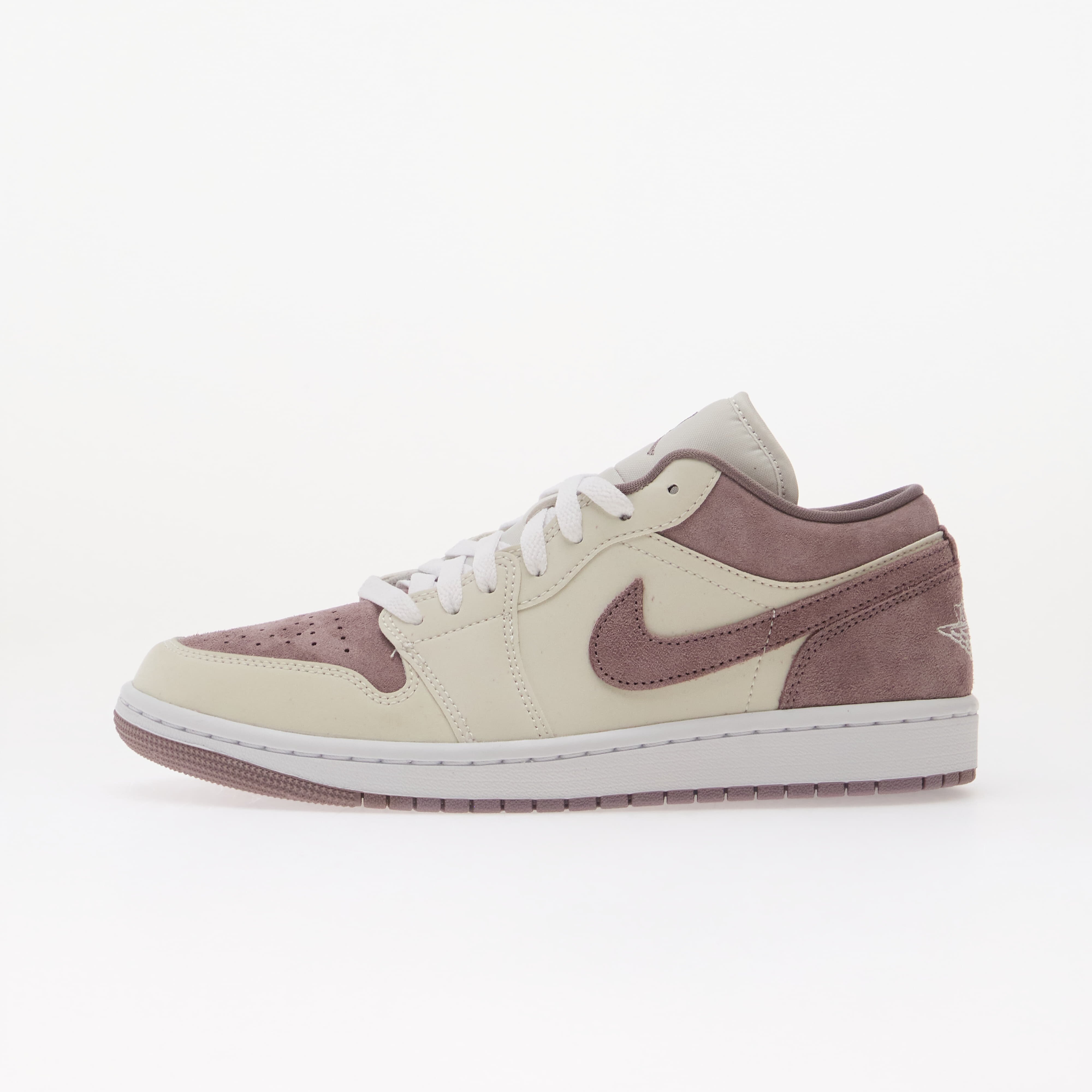 Jordan Сникърси Air 1 Low Swan/ White-Purple Smoke