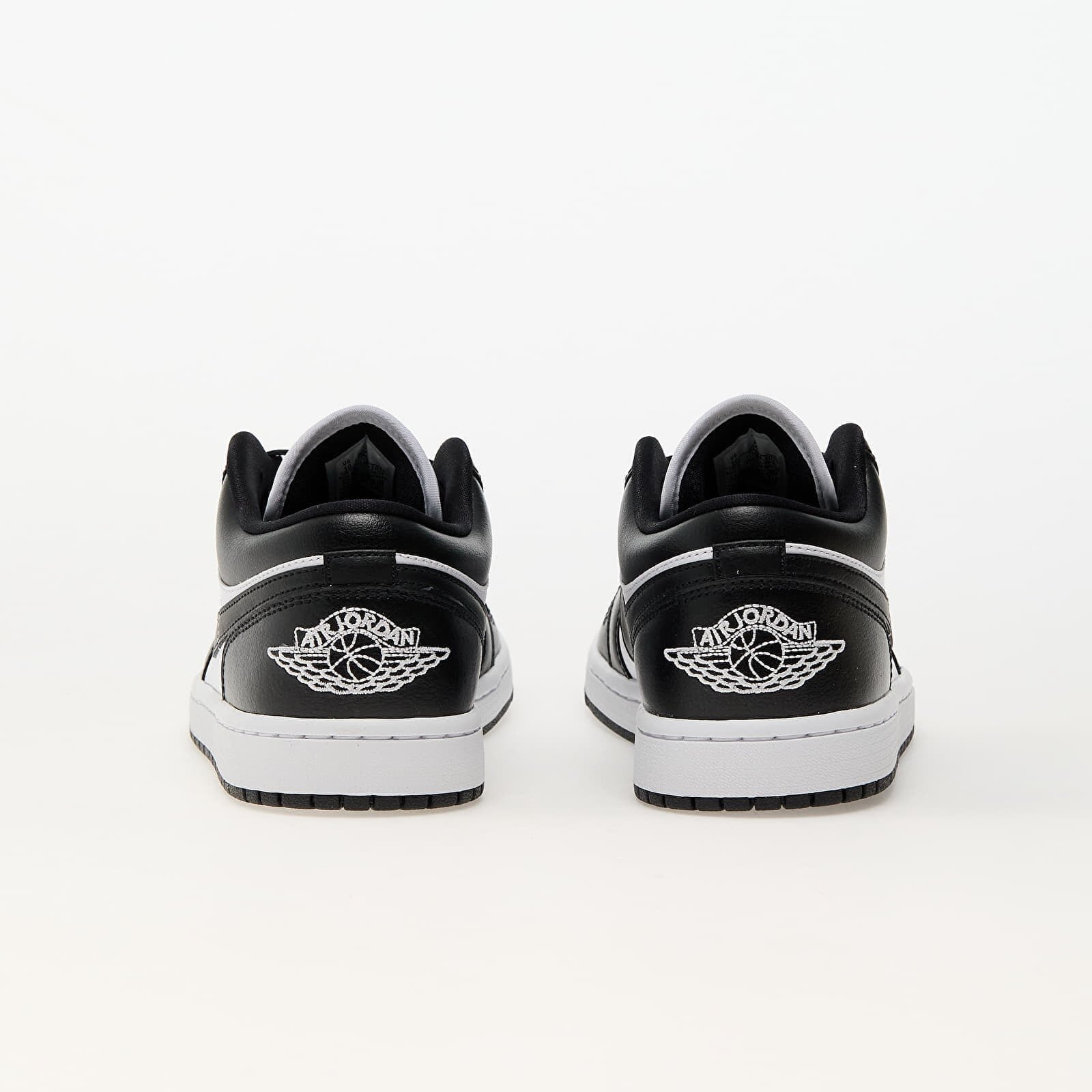 Jordan Сникърси Air 1 Low White/ Black-White