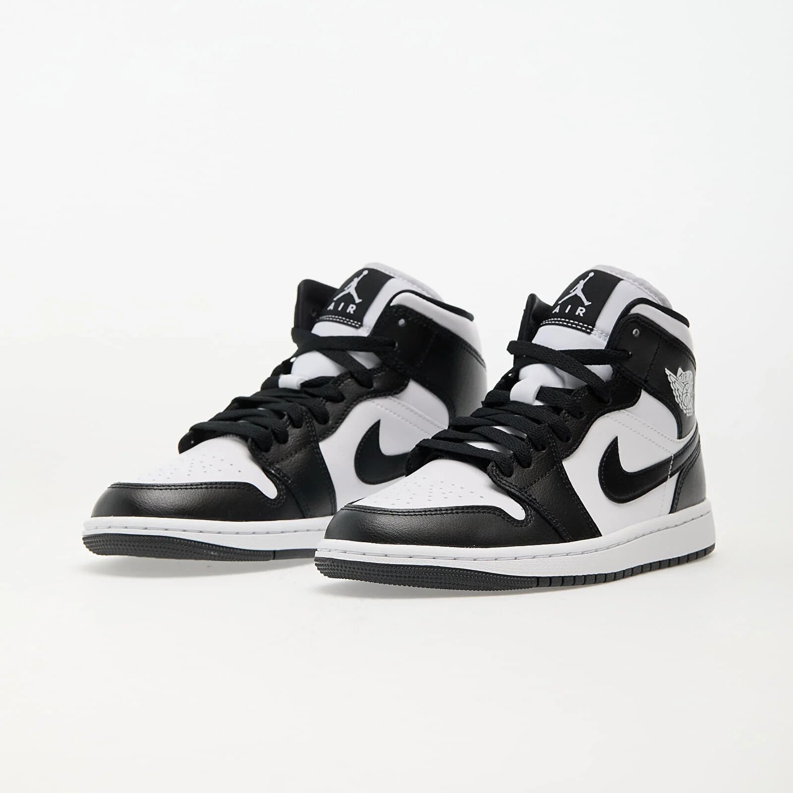 Jordan Сникърси Air 1 Mid White/ Black-White