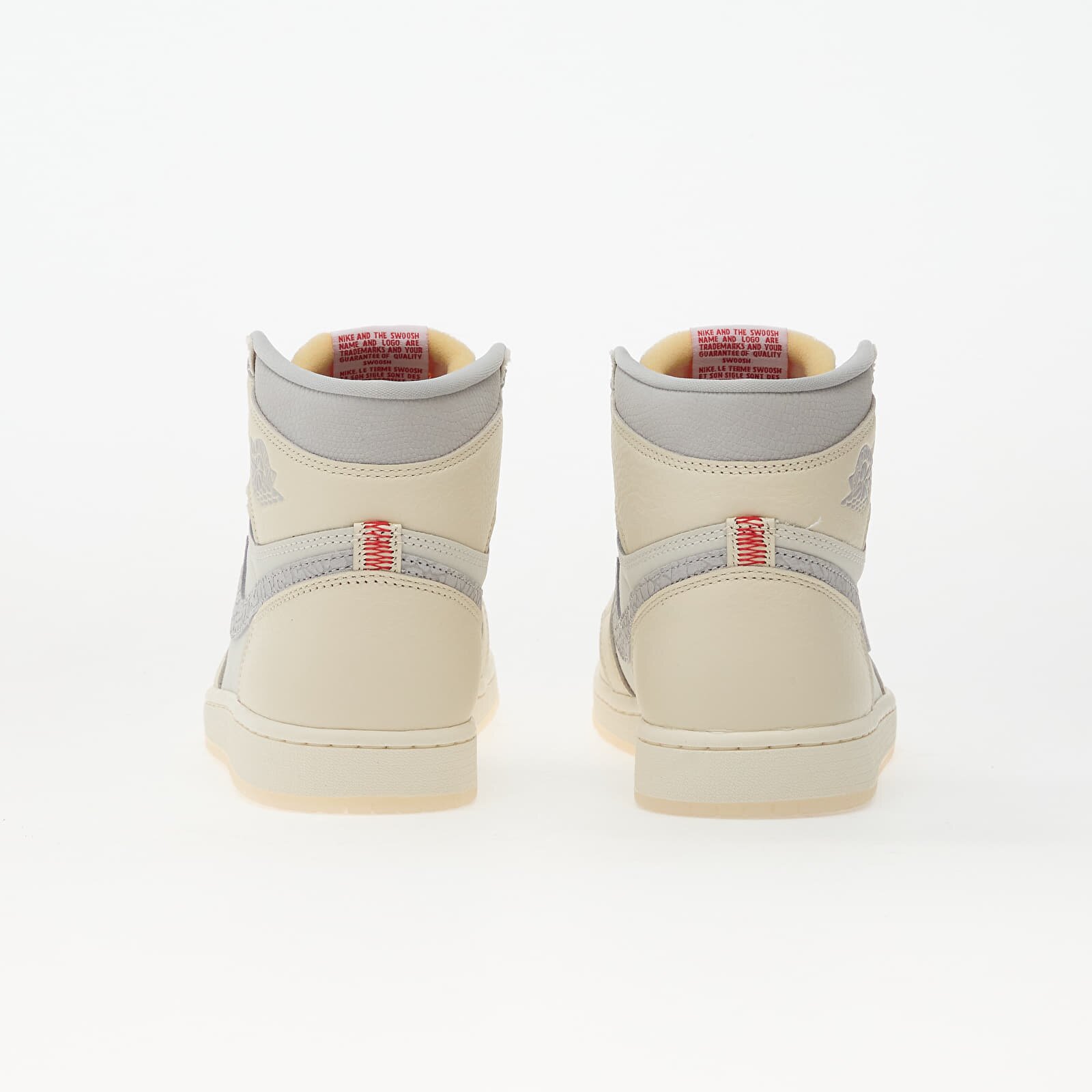 Jordan Сникърси Air 1 Retro High OG "Sail University Red" Sail/ University Red-Pale Ivory