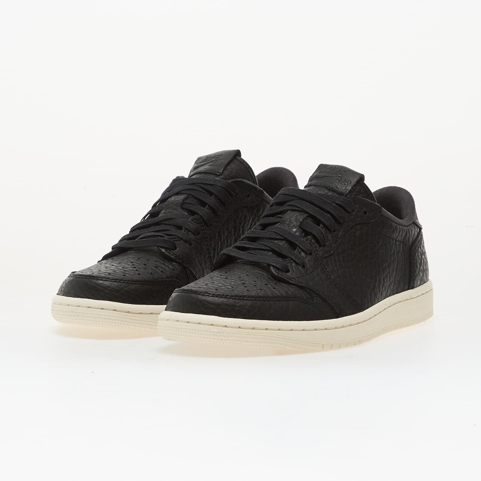 Jordan Сникърси Air 1 Retro Low Black/ Black-Sail