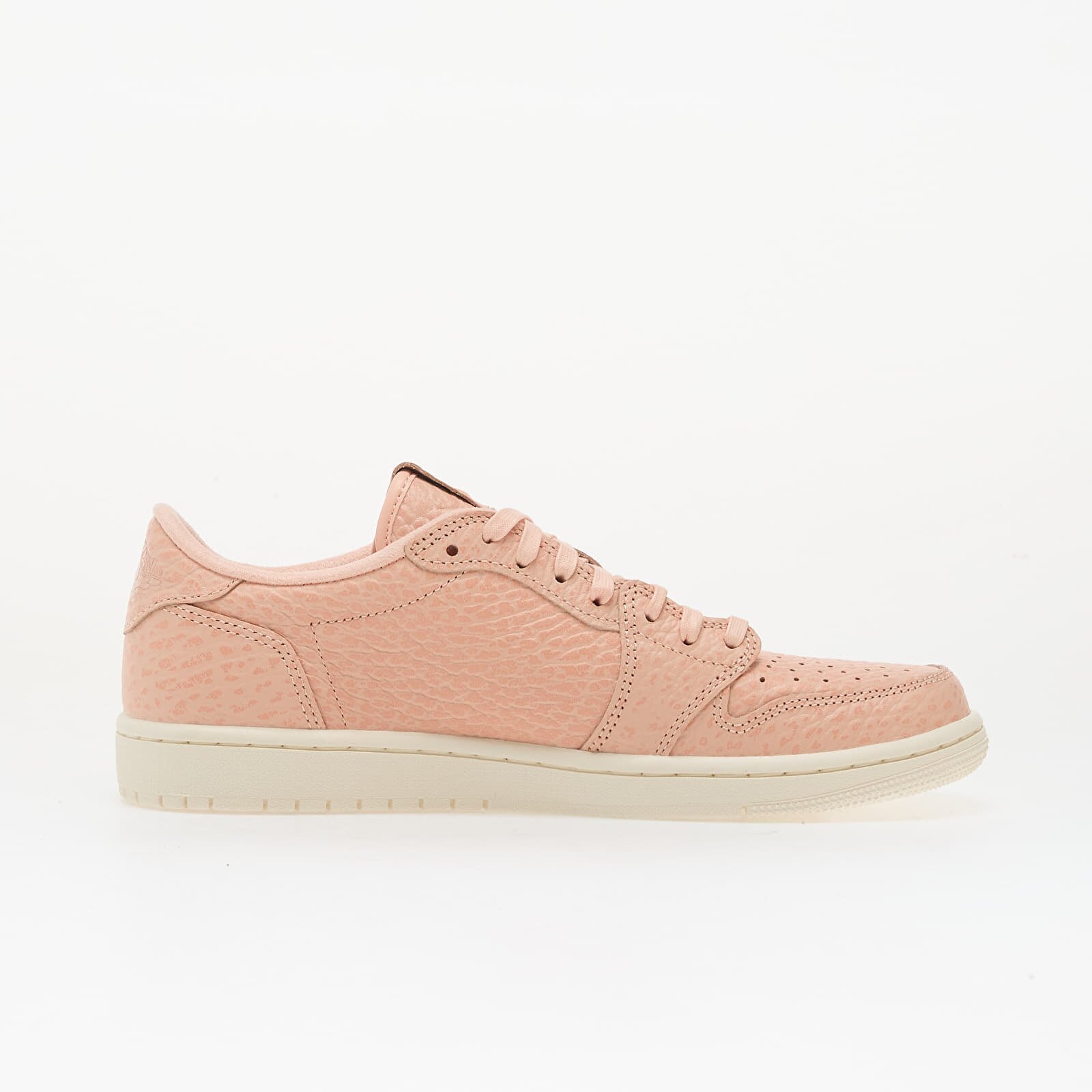 Jordan Сникърси Air 1 Retro Low Ns Arctic Orange/ Sail