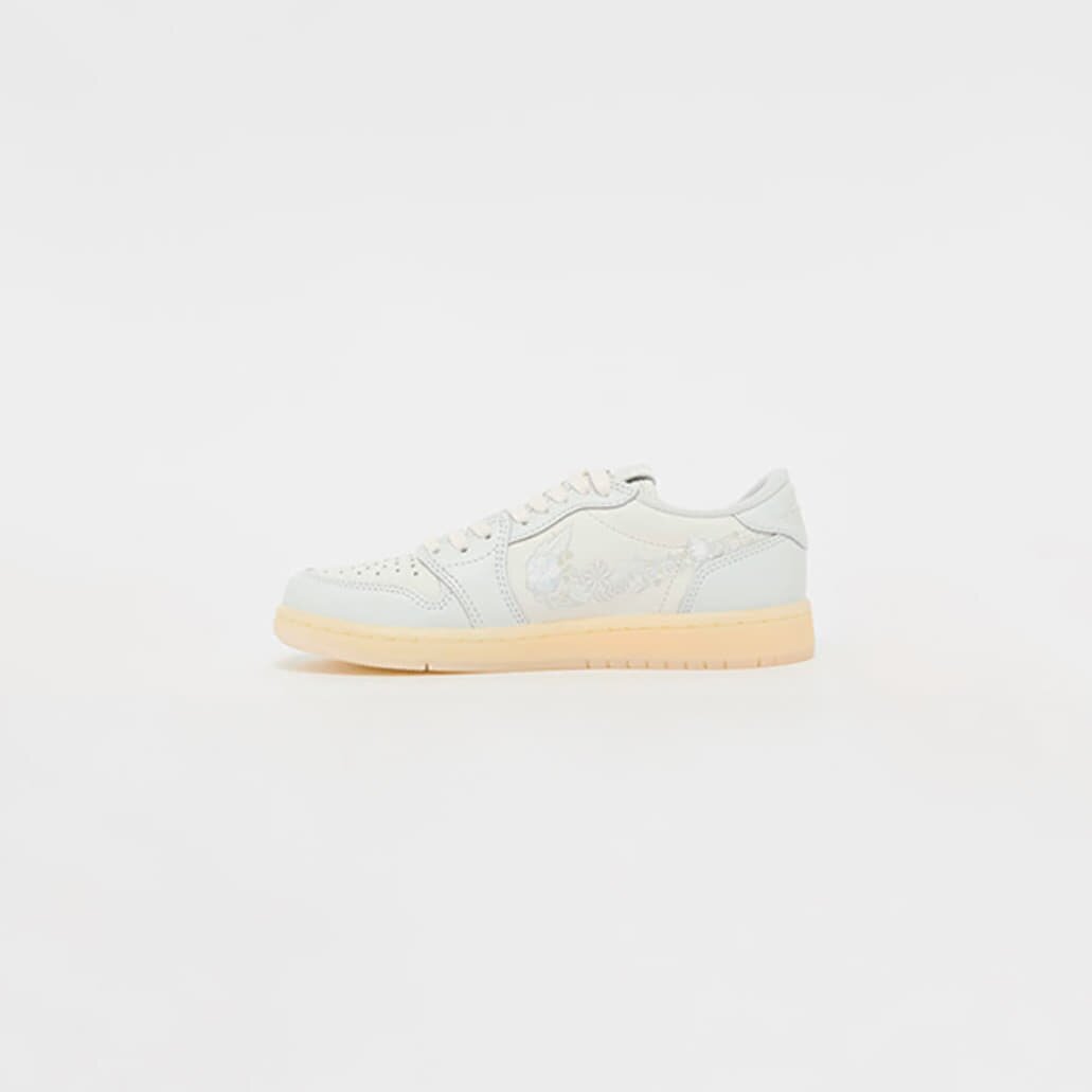 Jordan Сникърси Air 1 Retro Low OG "Floral Swoosh" Sail/ Off White-Coconut Milk