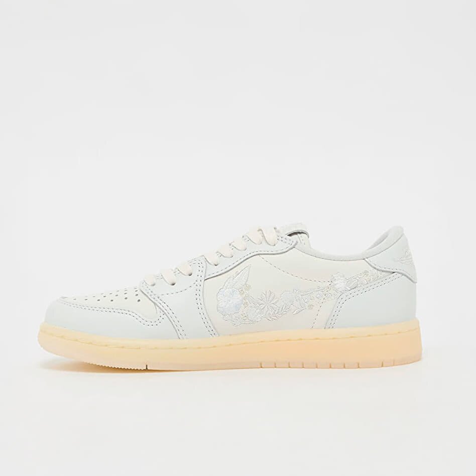 Jordan Сникърси Air 1 Retro Low OG "Floral Swoosh" Sail/ Off White-Coconut Milk