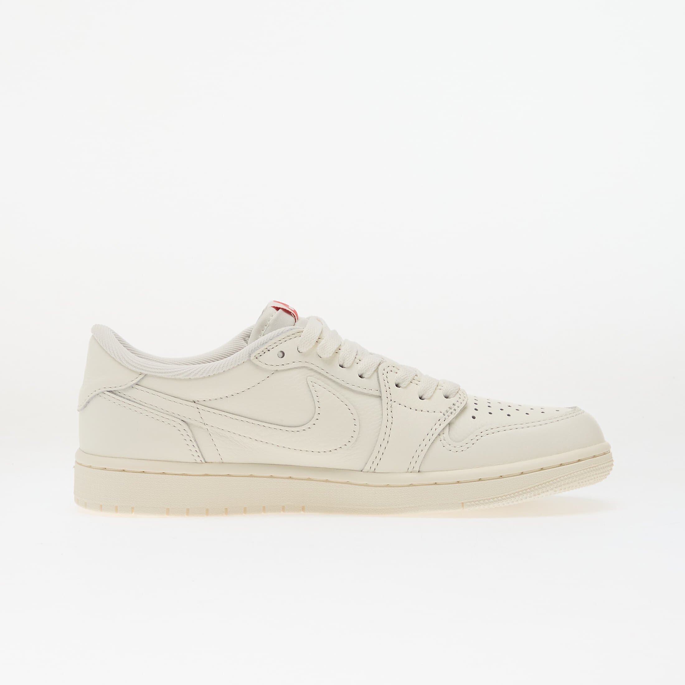 Jordan Сникърси Air 1 Retro Low Sail/ Sail-University Red