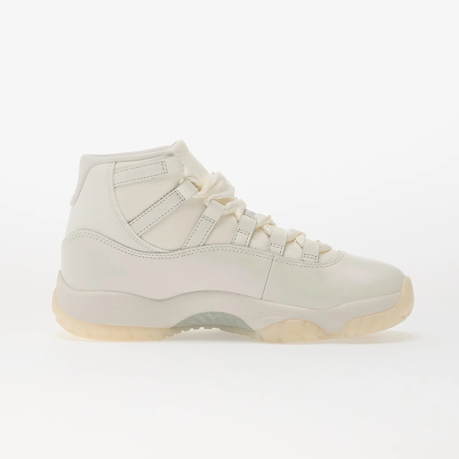 Jordan Сникърси Air 11 Retro "Pearl" Sail/ Pearl Grey-White-Metallic Silver