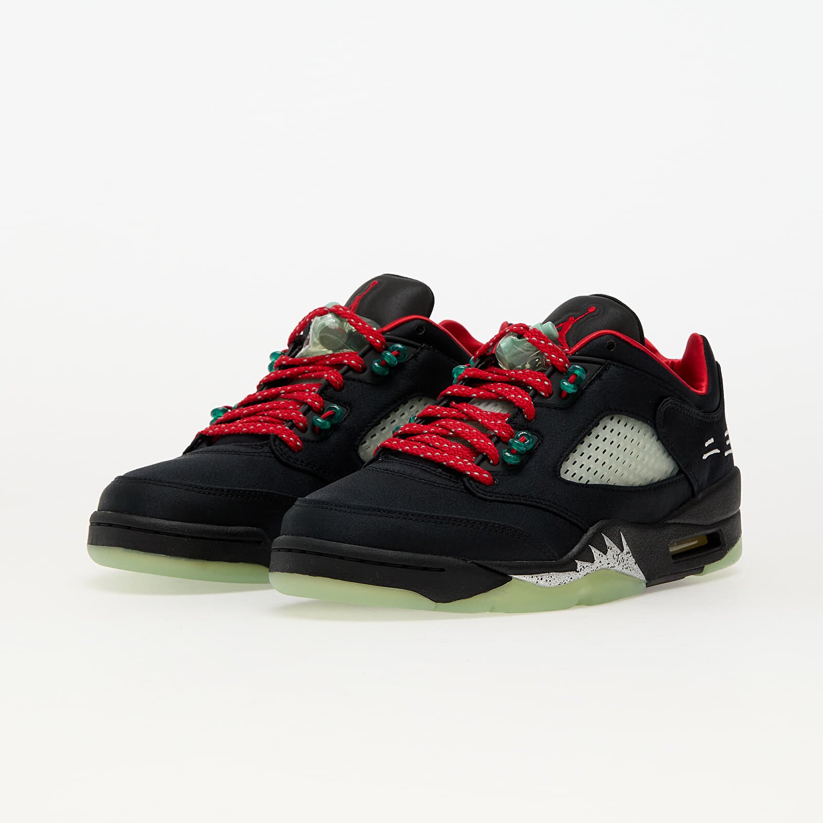 Jordan Сникърси Air 5 Retro Low SP Black/ Classic Jade-Fire Red