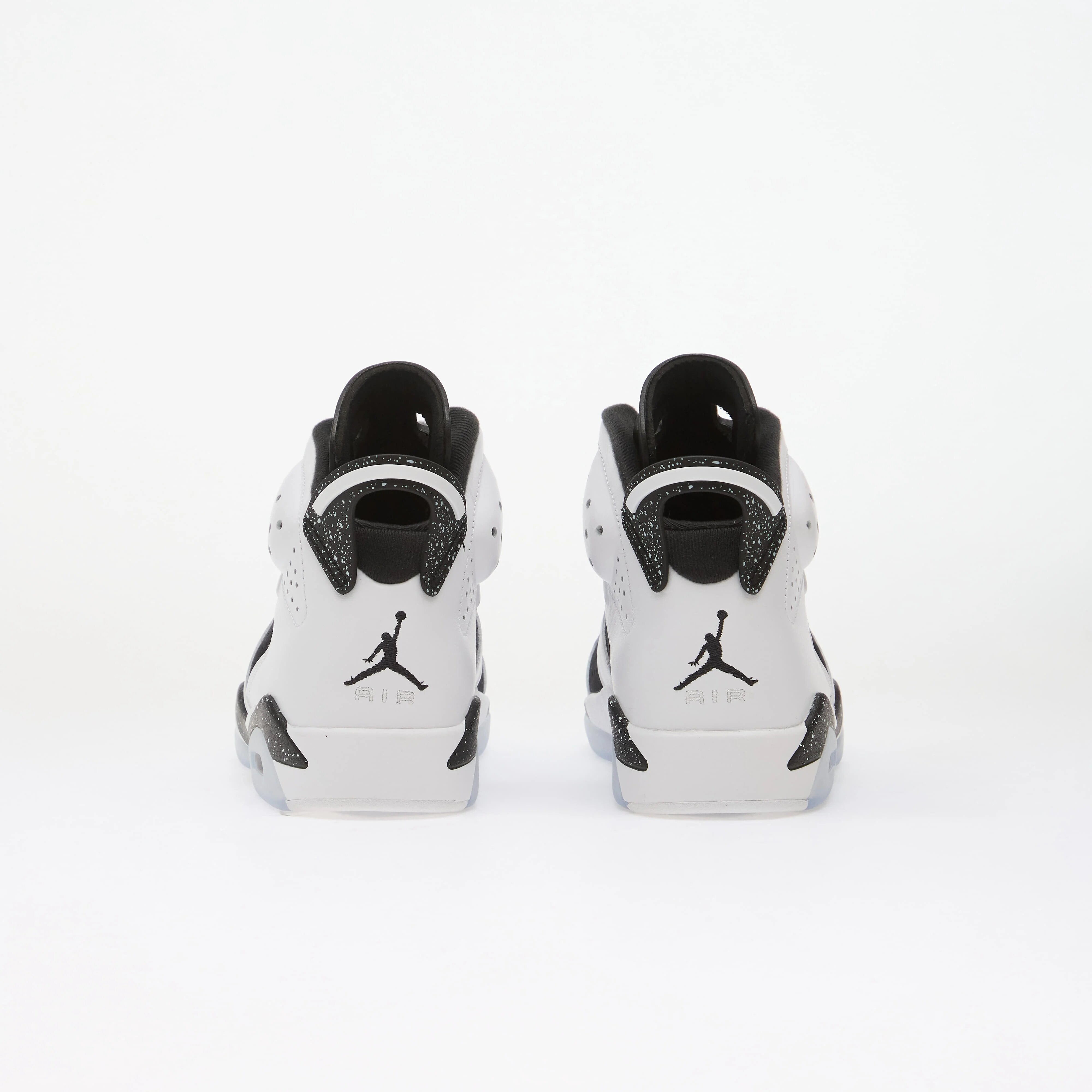 Jordan Сникърси Air 6 Retro "Oreo" White/ Black