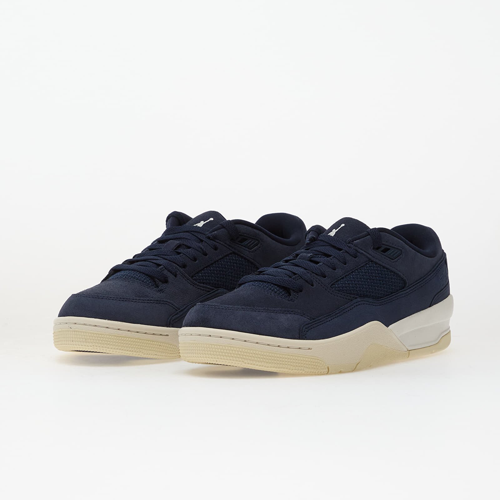 Jordan Сникърси Flight Court Obsidian/ Sail-Coconut Milk