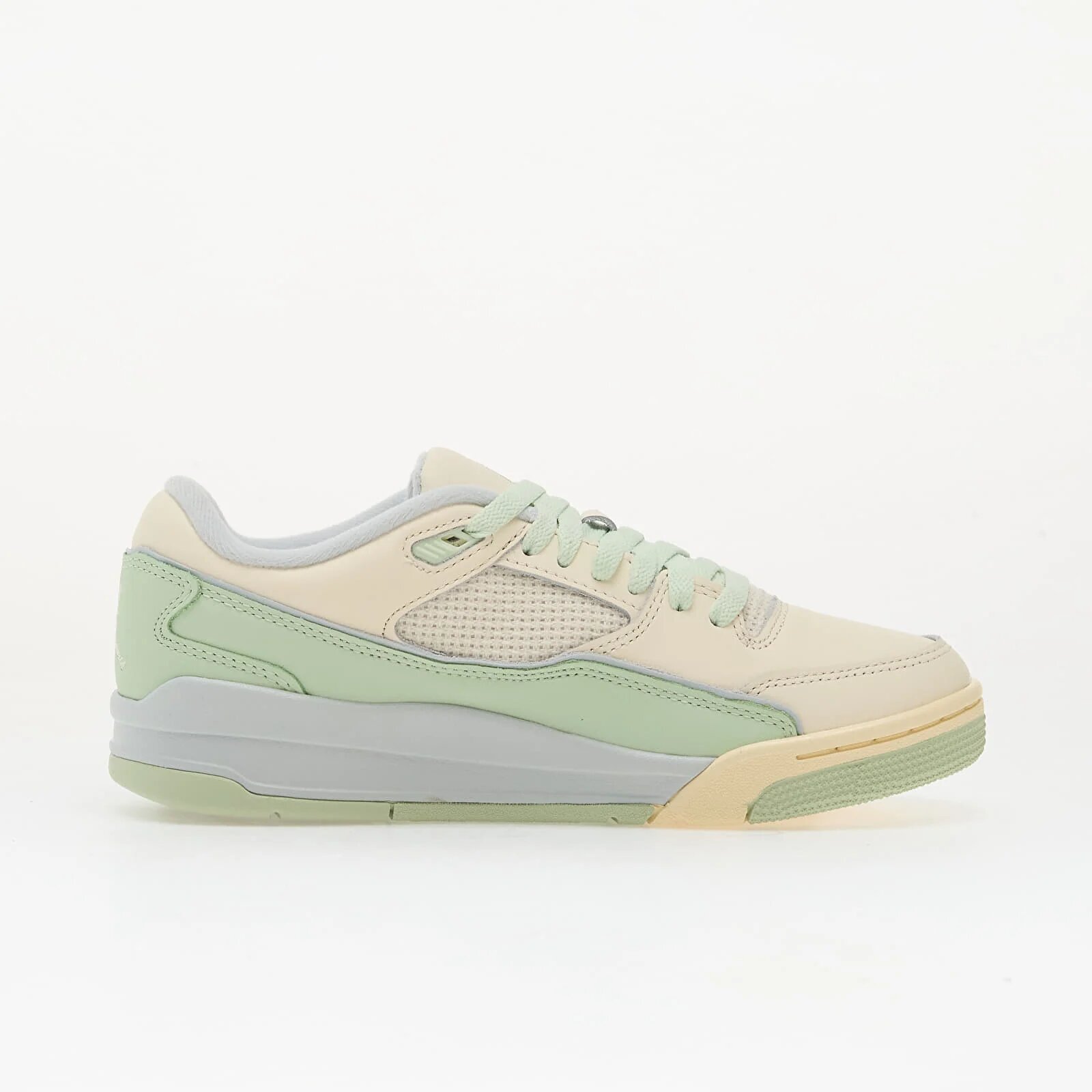 Jordan Сникърси Flight Court Pale Ivory/ Jade Aura-Aura-Muslin