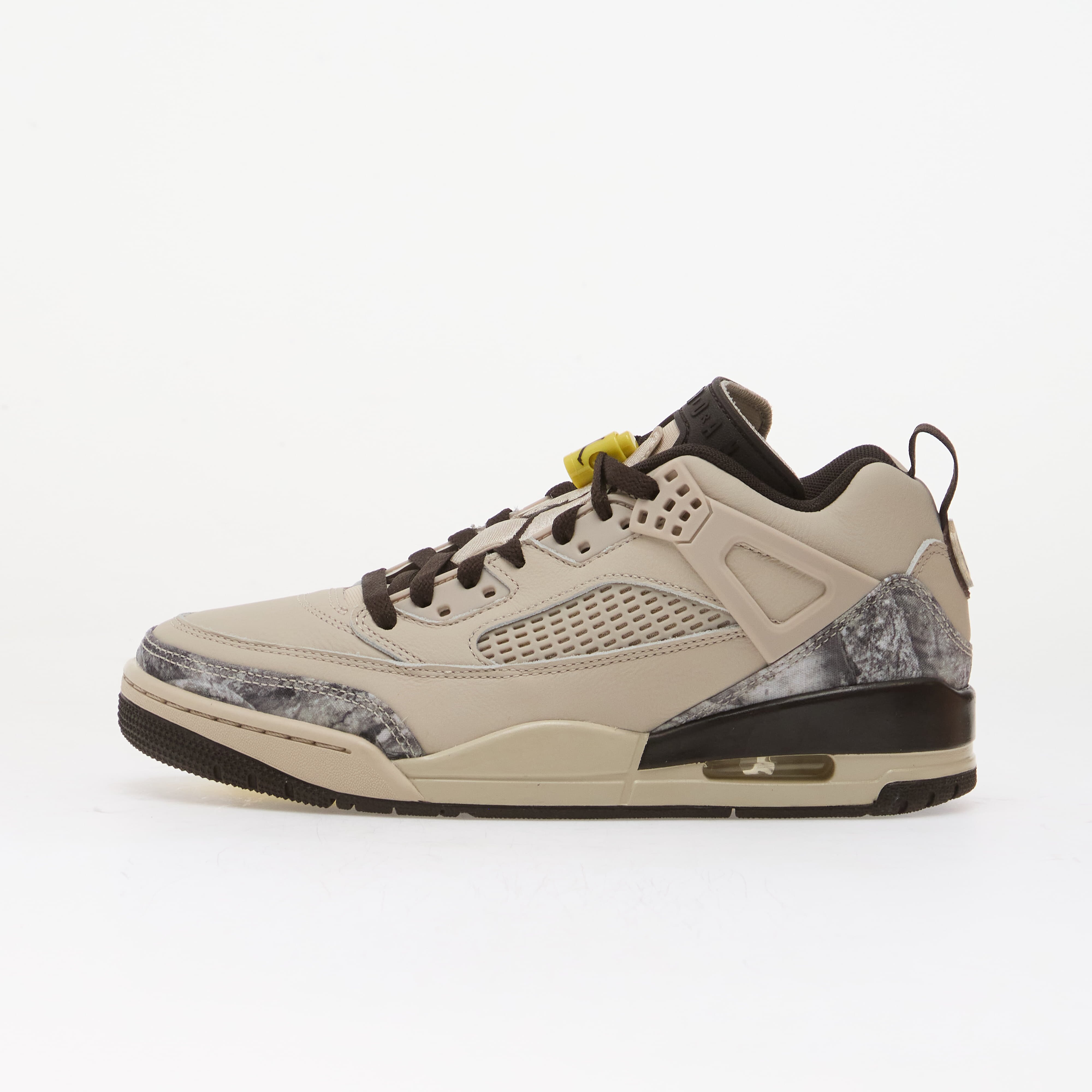 Jordan Сникърси Spizike Low Cream II/ Velvet Brown-Bright Citron