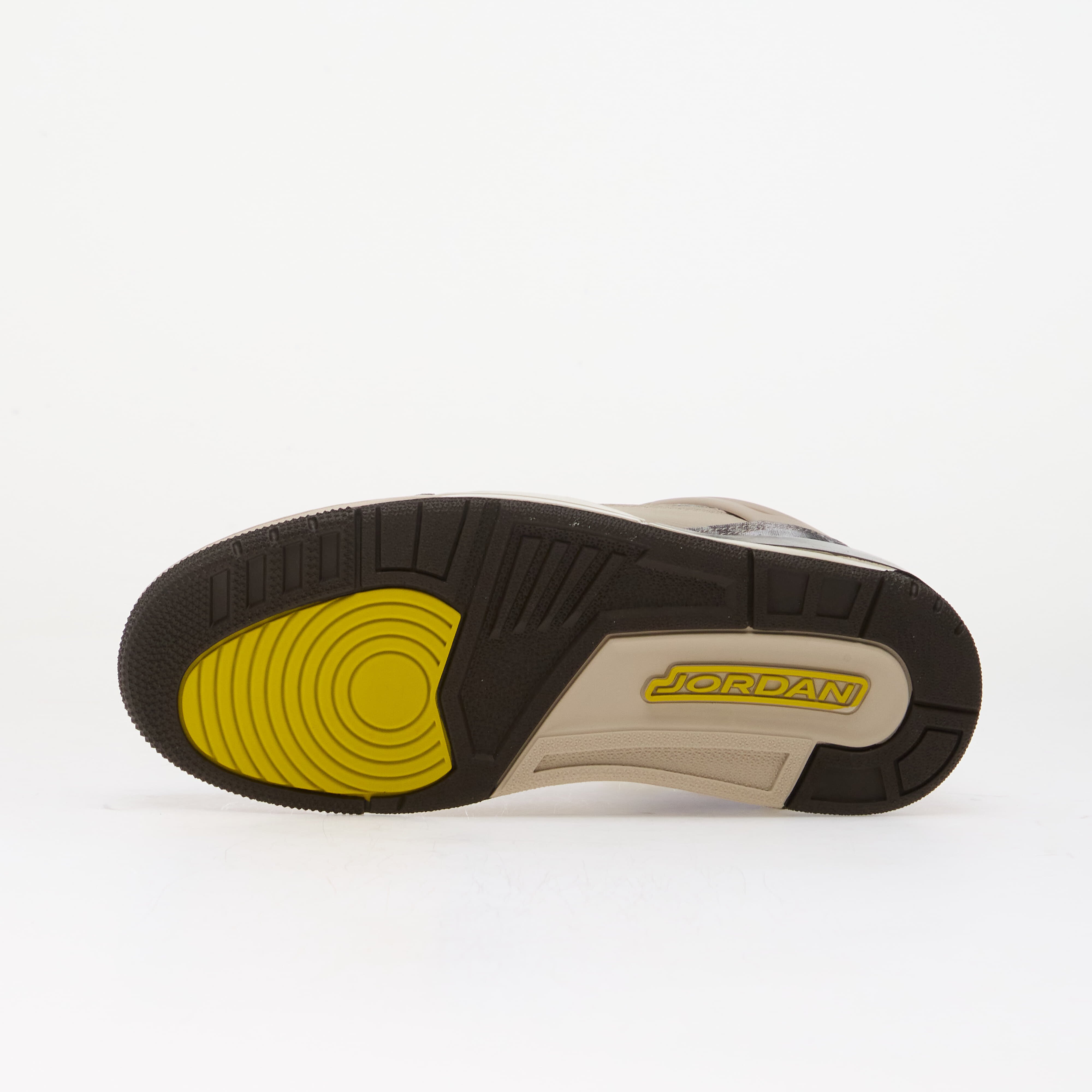 Jordan Сникърси Spizike Low Cream II/ Velvet Brown-Bright Citron