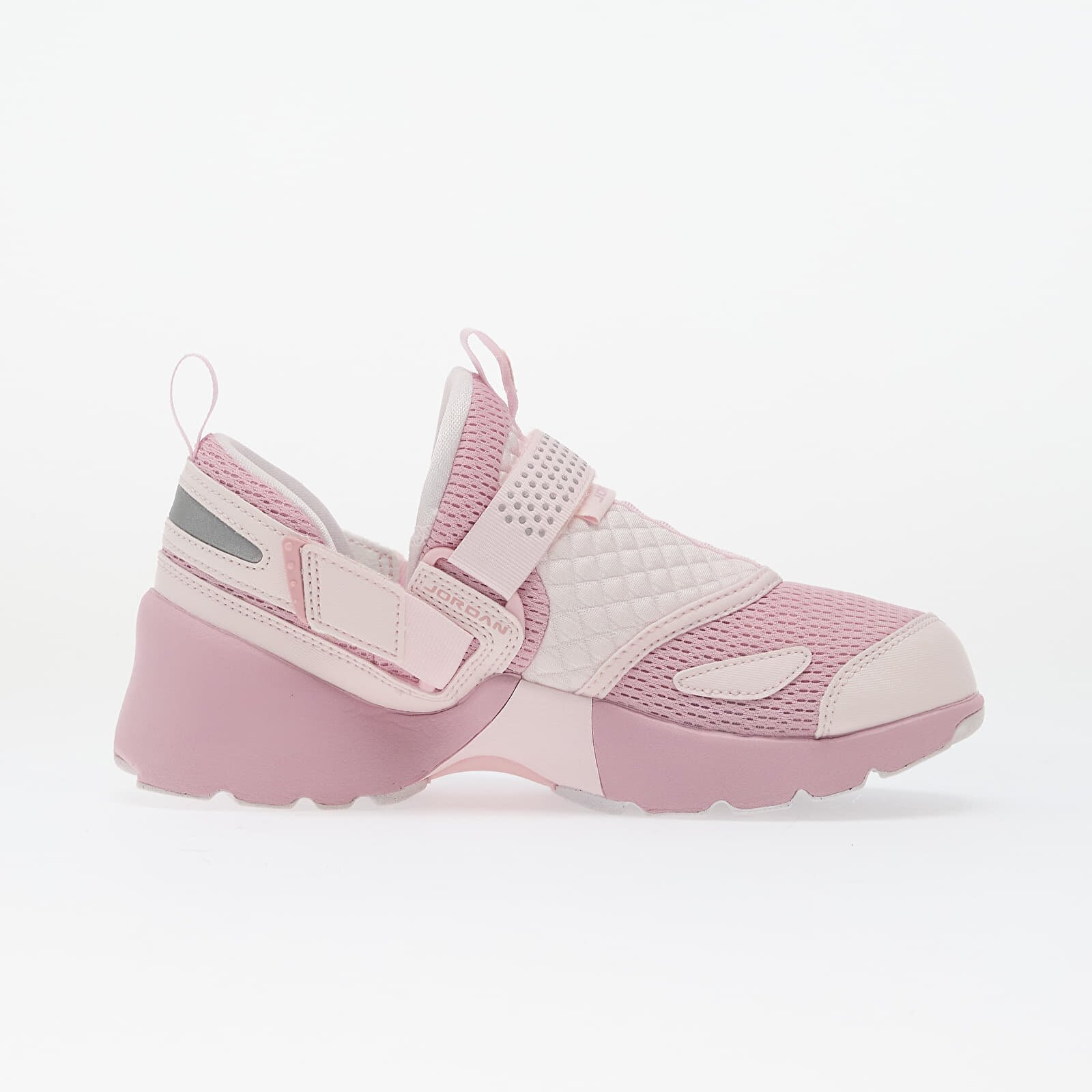 Jordan Сникърси Trunner Lx Iced Carmine/ Iced Carmine-Pearl Pink
