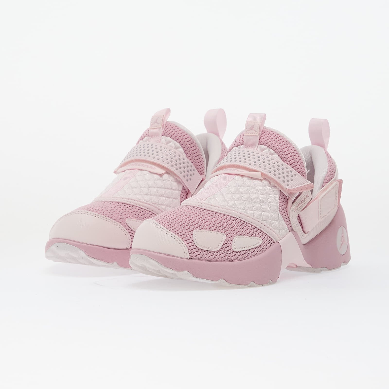 Jordan Сникърси Trunner Lx Iced Carmine/ Iced Carmine-Pearl Pink