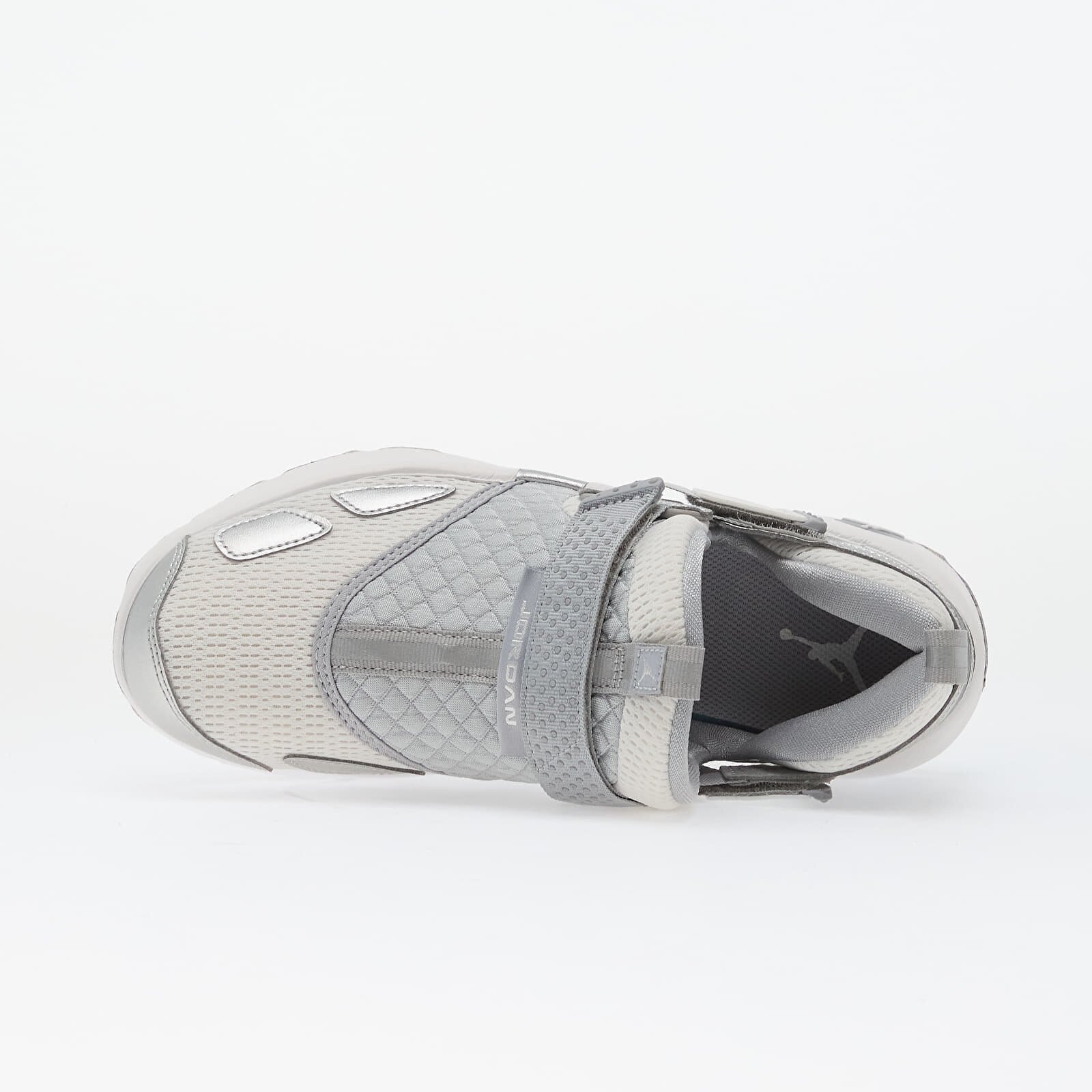 Jordan Сникърси Trunner Lx Wolf Grey/ Summit White-Reflective Slvr