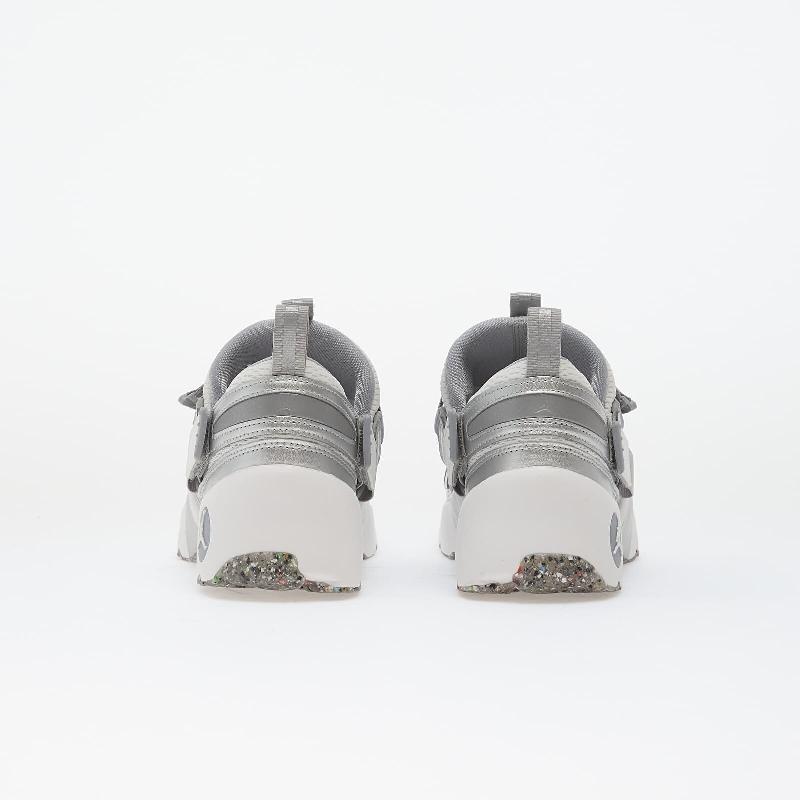 Jordan Сникърси Trunner Lx Wolf Grey/ Summit White-Reflective Slvr