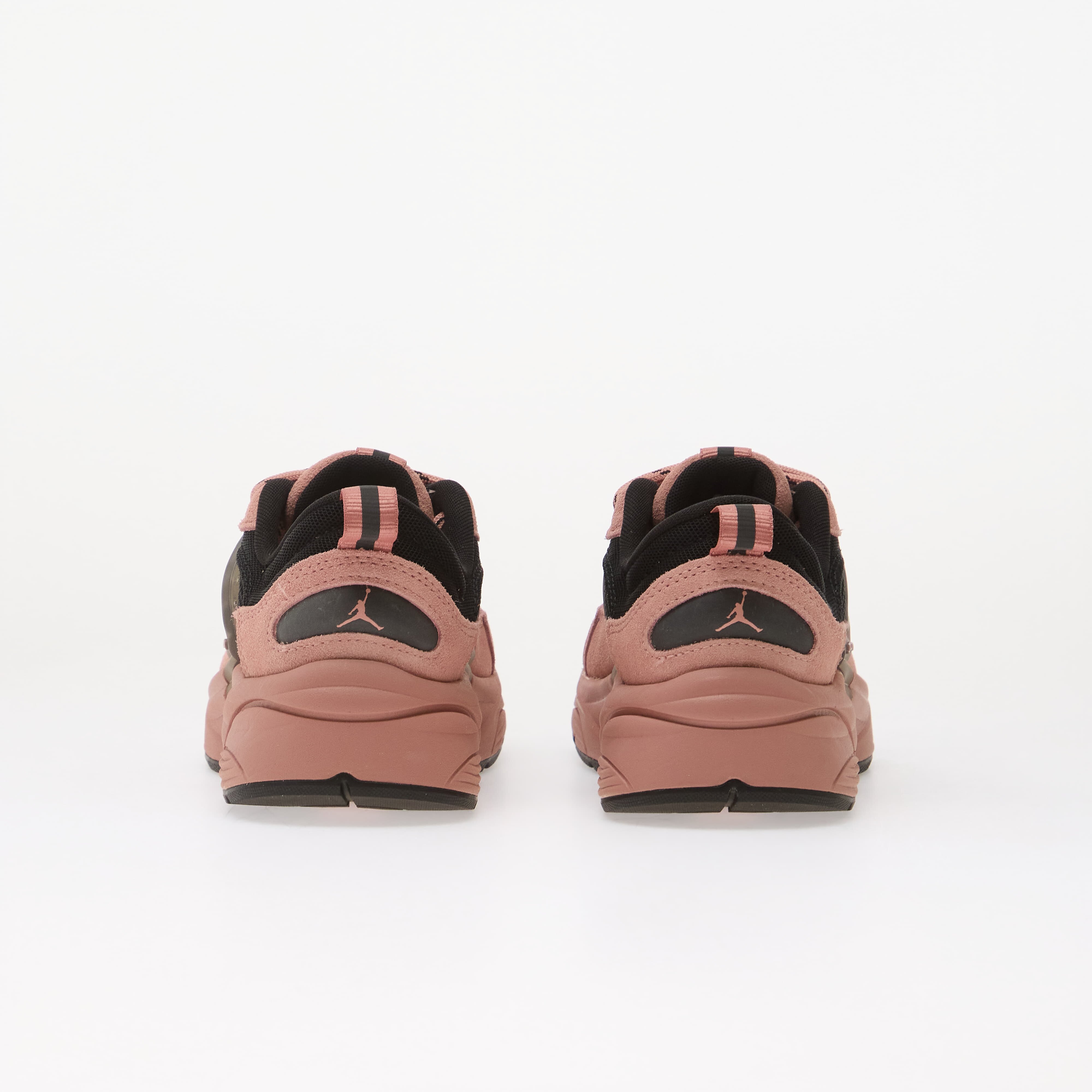 Jordan Сникърси Trunner O/S Rust Pink/ Black