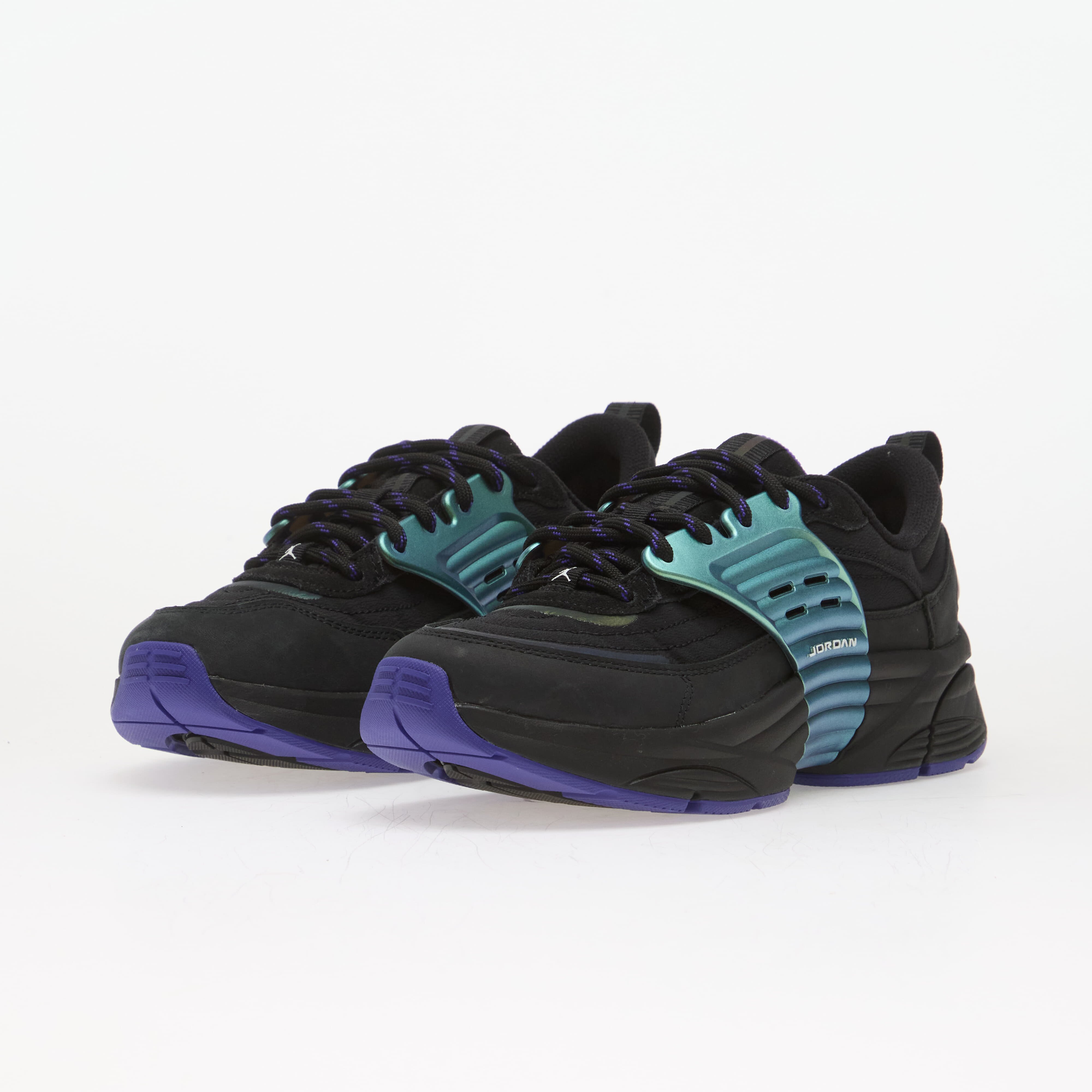 Jordan Сникърси Trunner O/S SE Black/ Multi-Color-Dark Concord-White