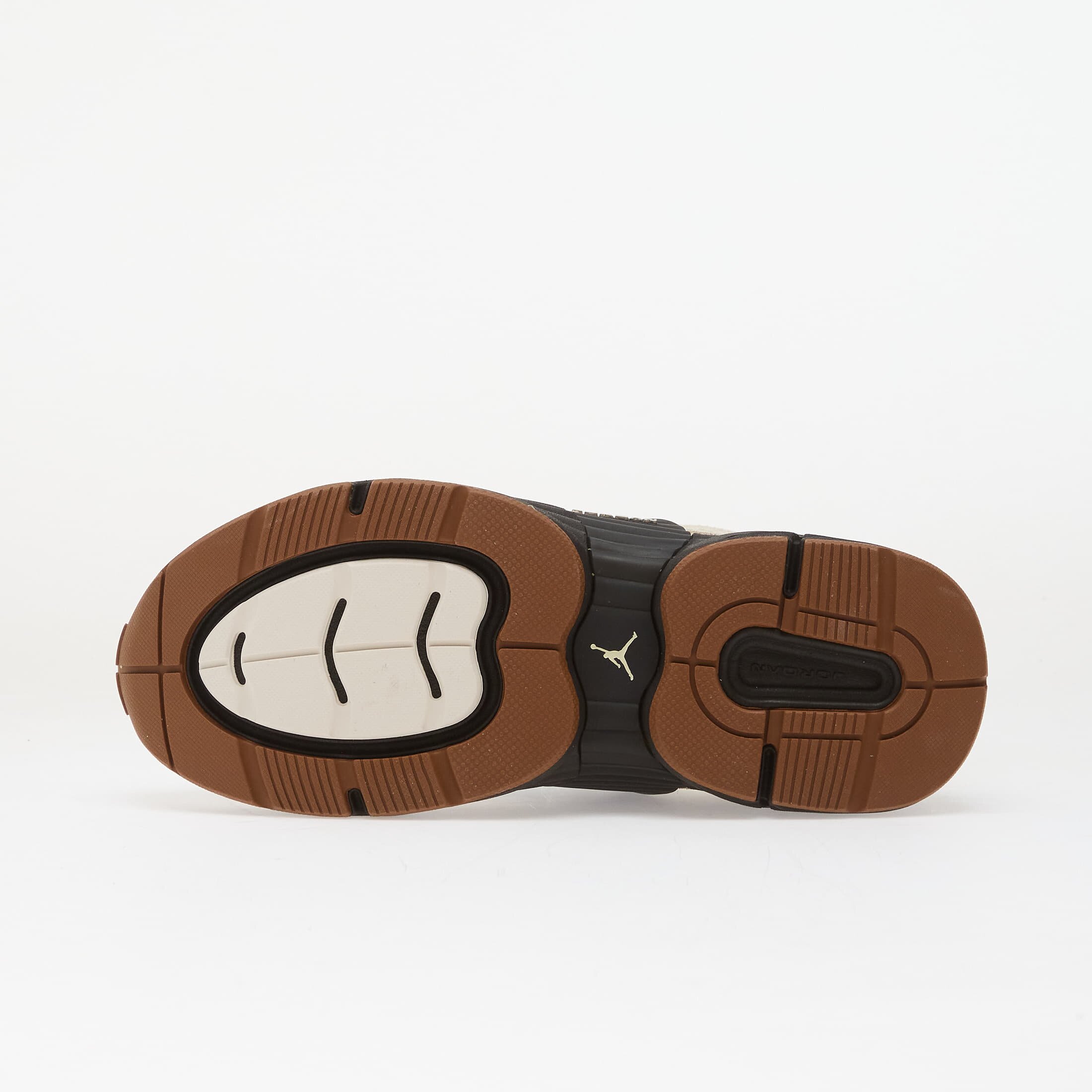Jordan Сникърси Trunner O/S Soft Pearl/ Lt British Tan-Shadow Brown