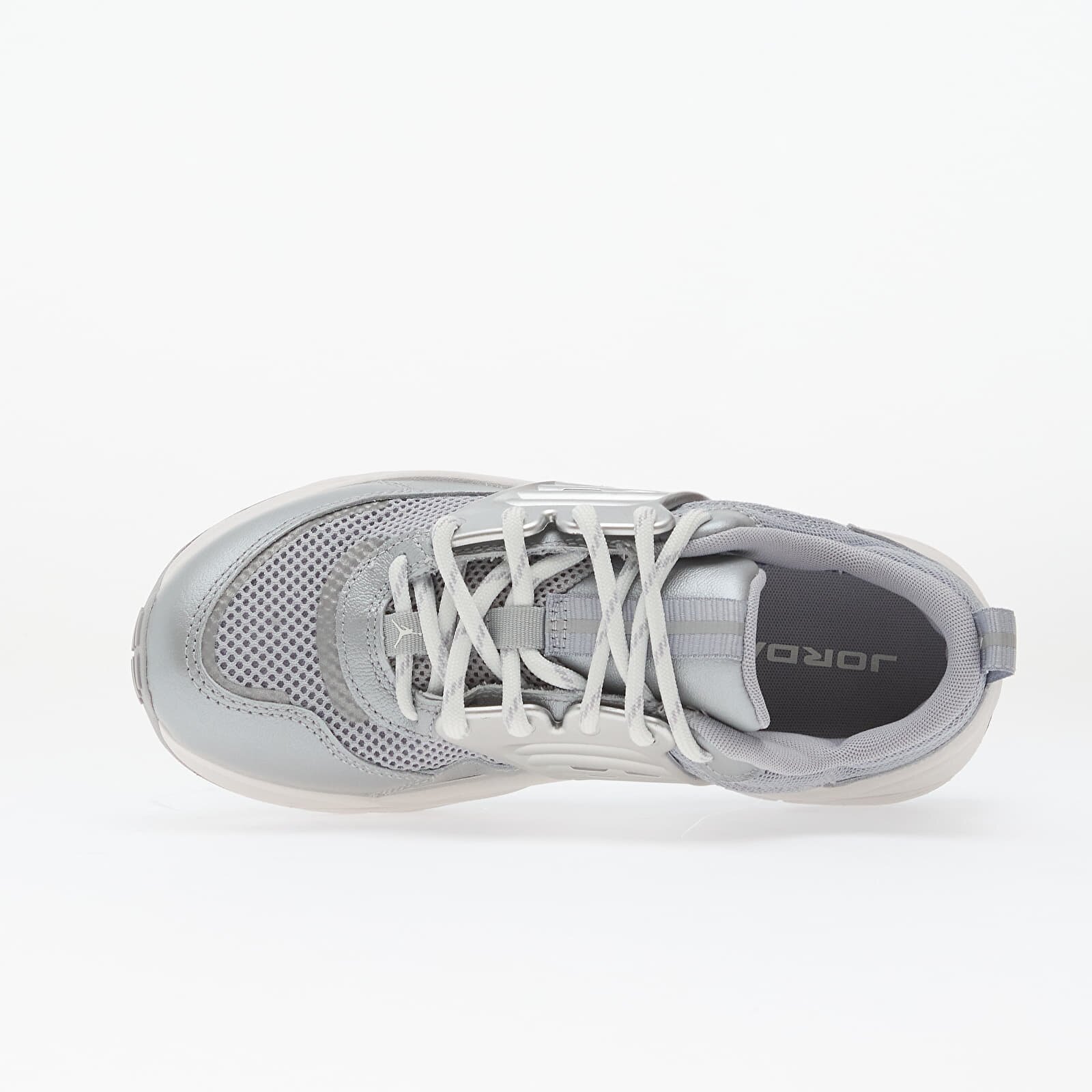 Jordan Сникърси Trunner O/S Swan/ Summit White-Wolf Grey