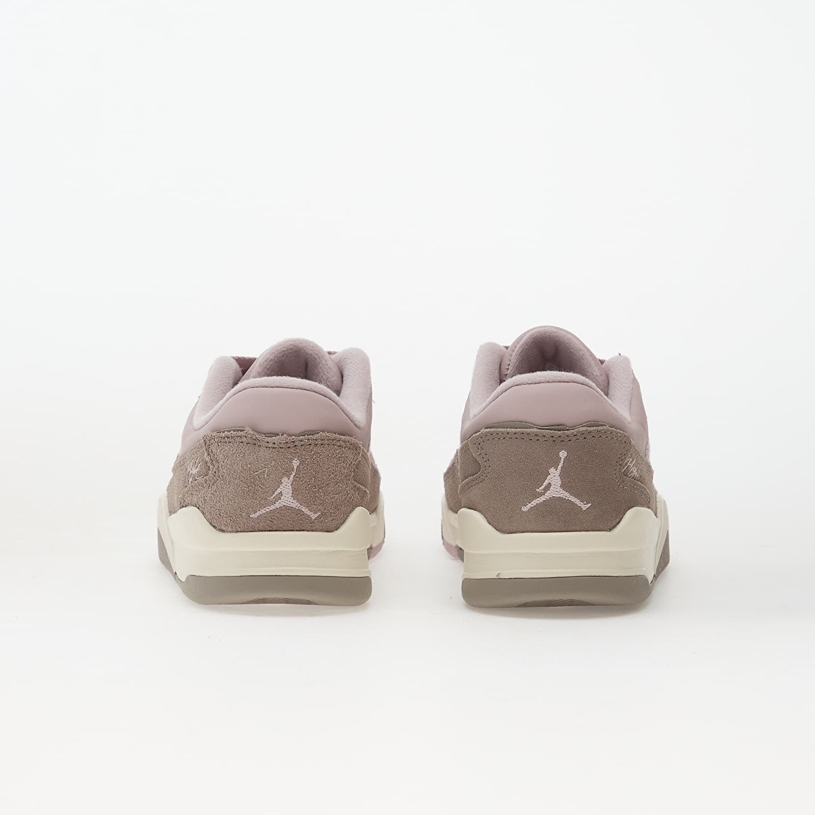 Jordan Сникърси W Flight Court Particle Rose/ Enigma Stone-Pale Ivory