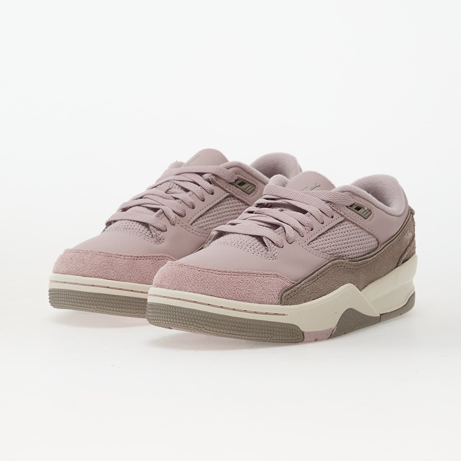 Jordan Сникърси W Flight Court Particle Rose/ Enigma Stone-Pale Ivory