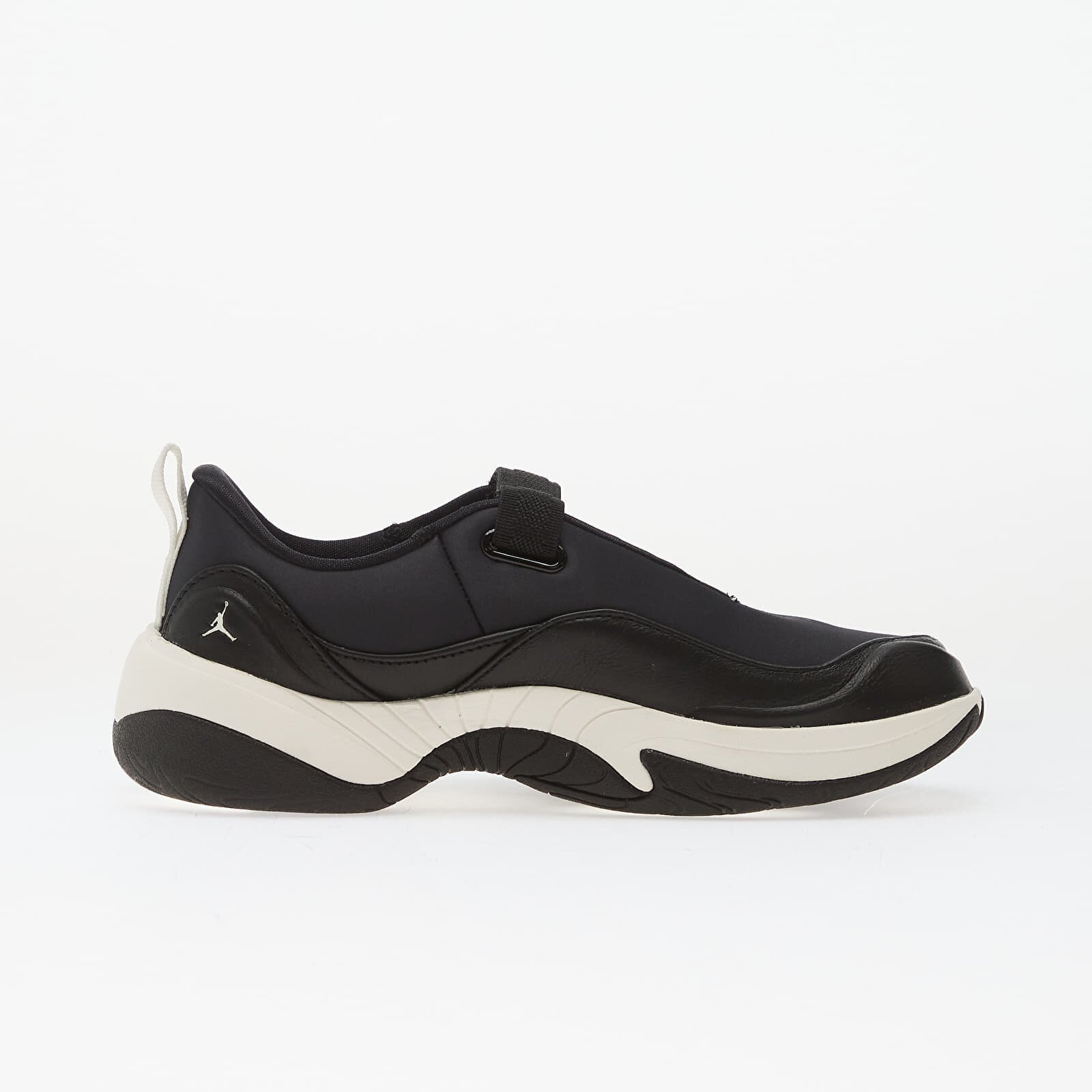 Jordan Сникърси W Pointe Black/ Sail