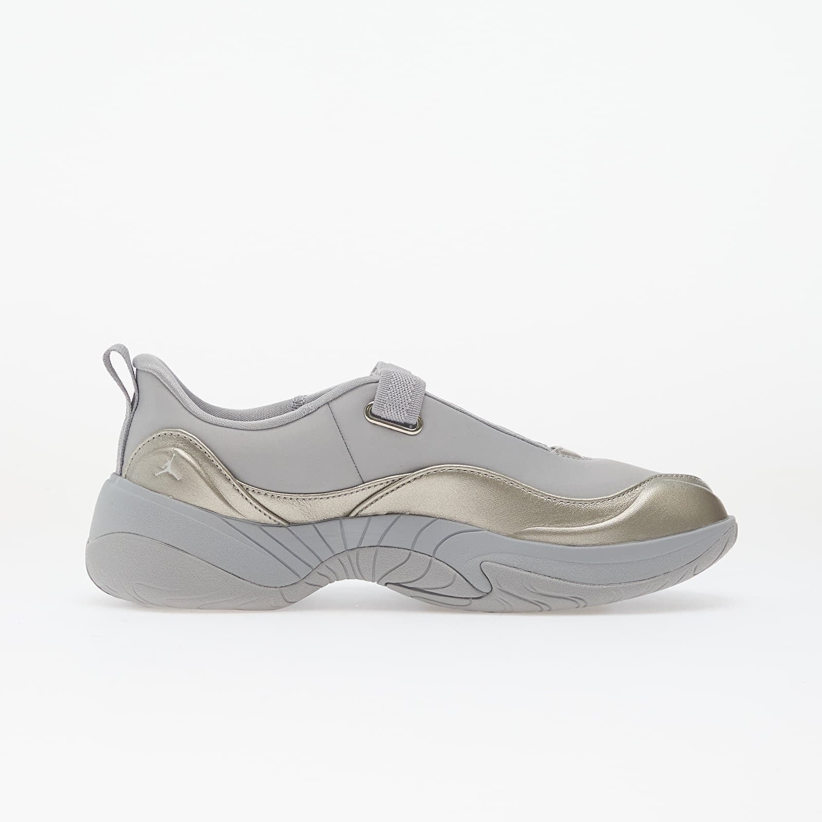 Jordan Сникърси W Pointe Metallic Silver/ Photon Dust-Smoke Grey
