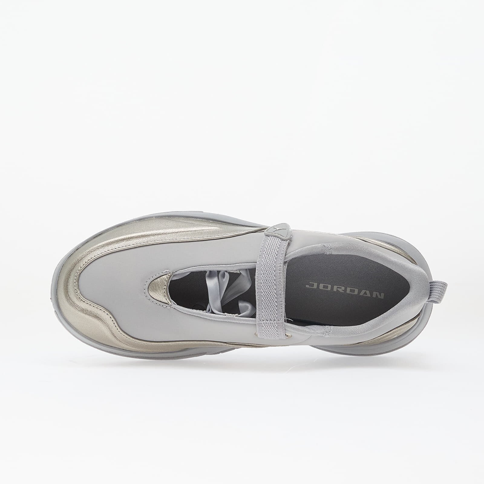 Jordan Сникърси W Pointe Metallic Silver/ Photon Dust-Smoke Grey