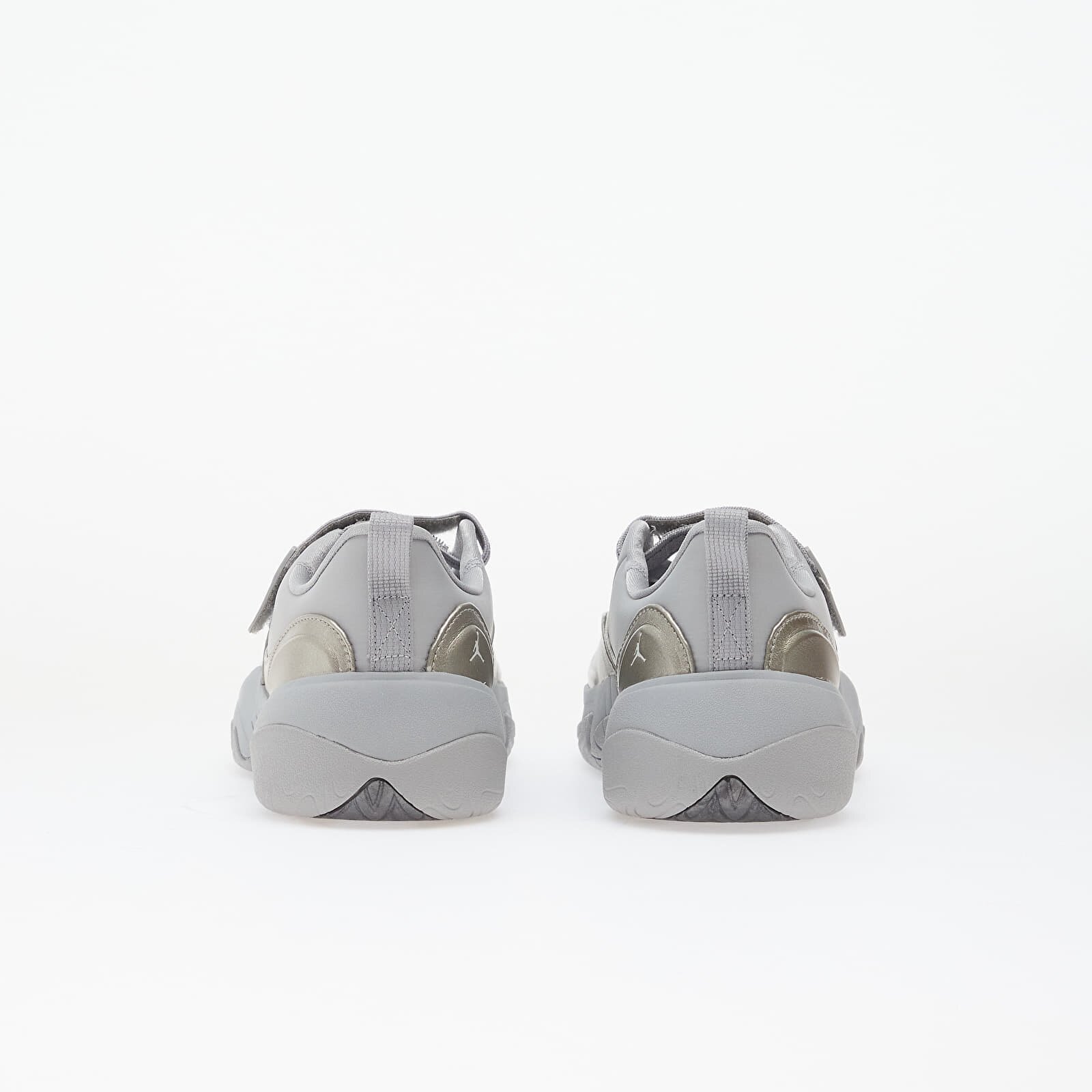 Jordan Сникърси W Pointe Metallic Silver/ Photon Dust-Smoke Grey