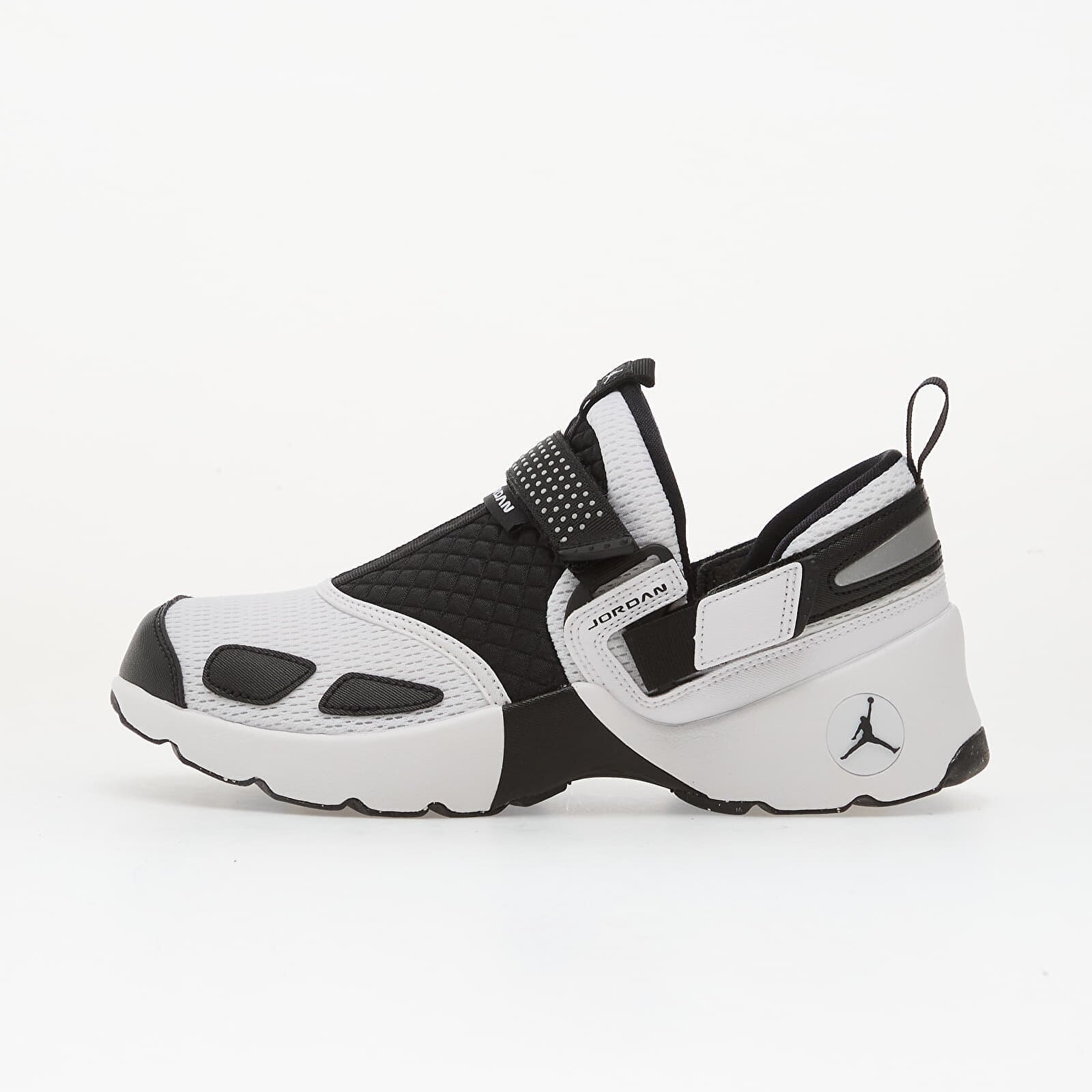 Jordan Сникърси W Trunner Lx White/ Black-Reflective Slvr
