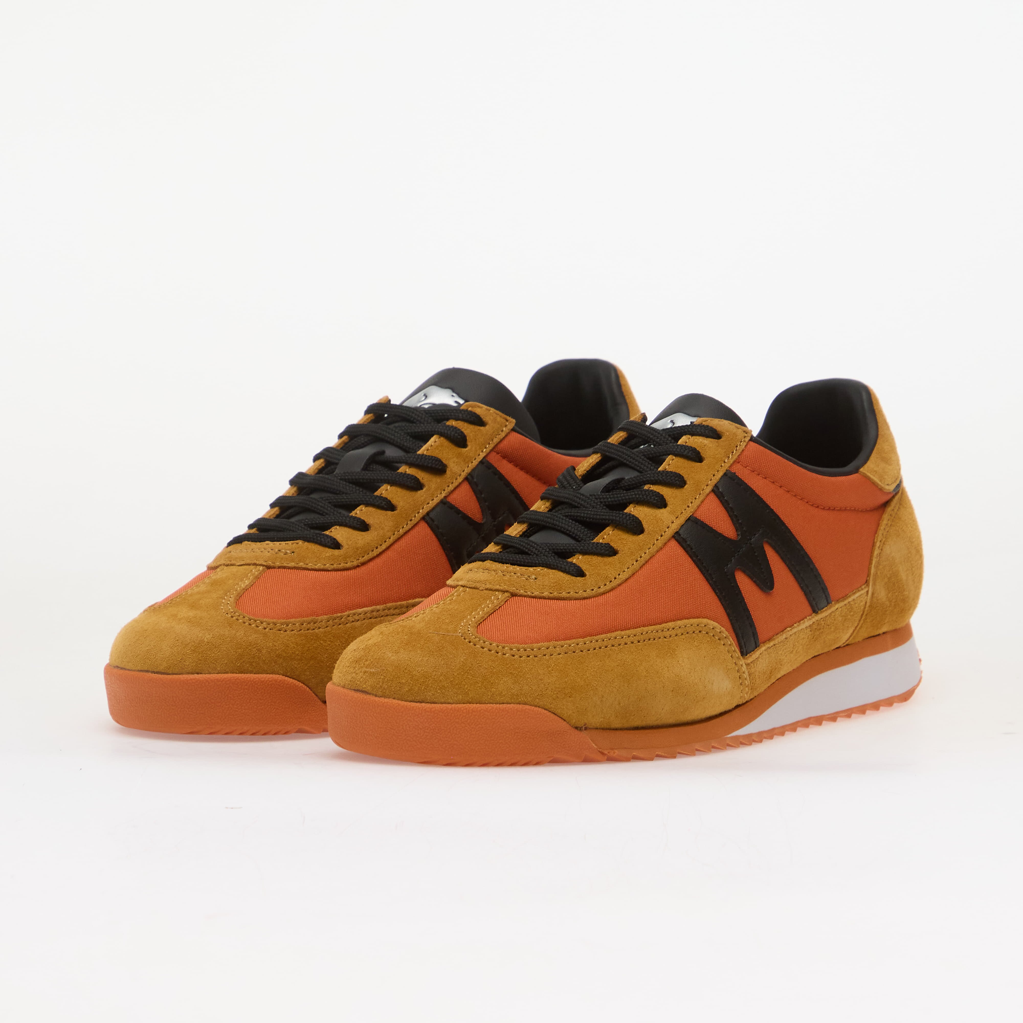 KARHU Сникърси Mestari 76 Jaffa Orange/ Black
