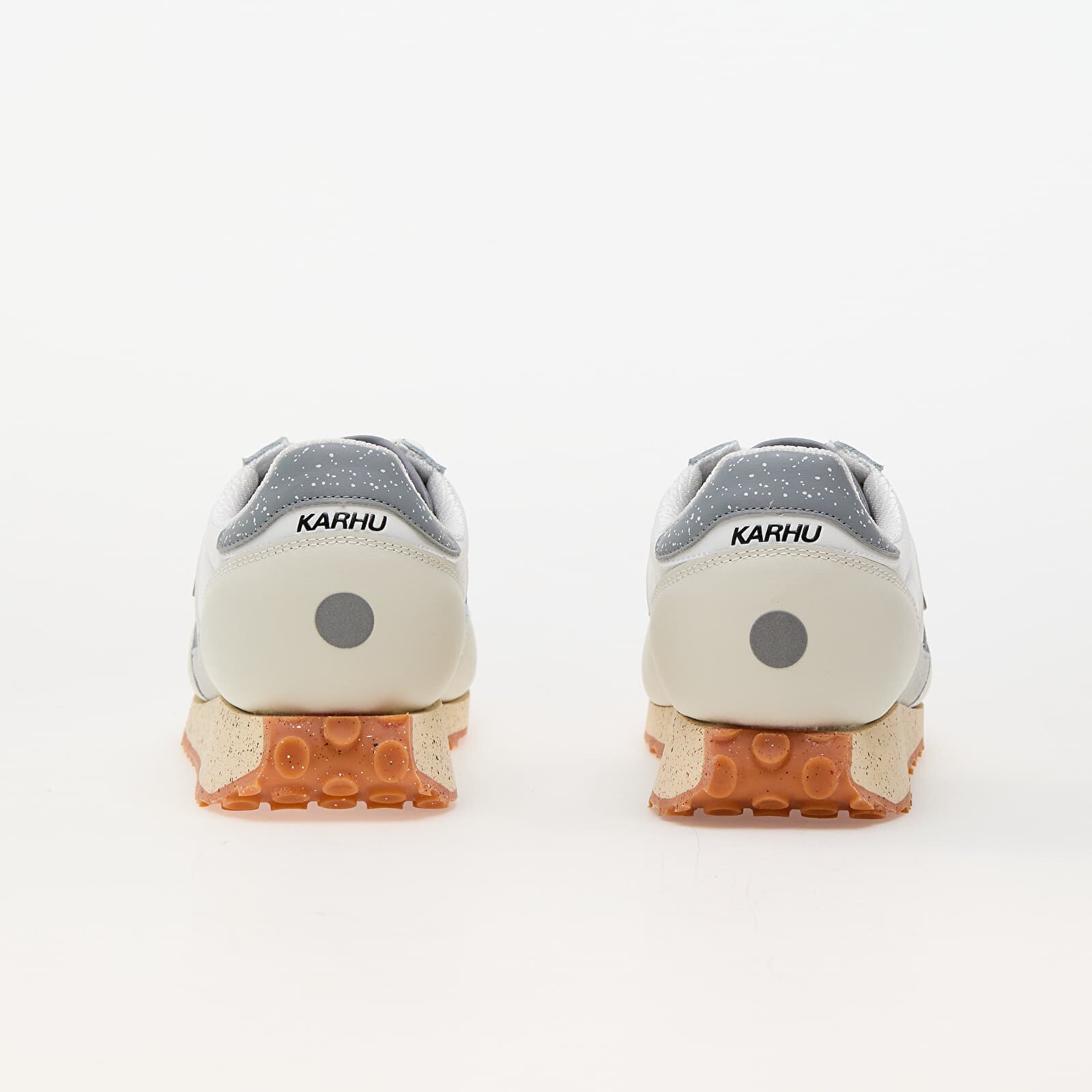 KARHU Сникърси Mestari Control Lily White/ Silver