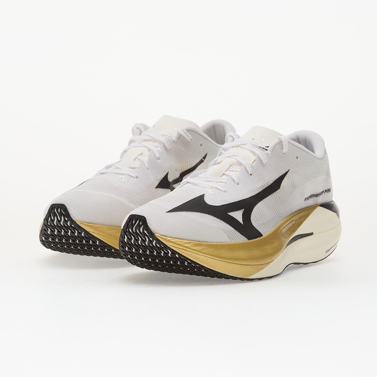 Mizuno Сникърси Hyperwarp Pro (U) White/ Black/ Gold